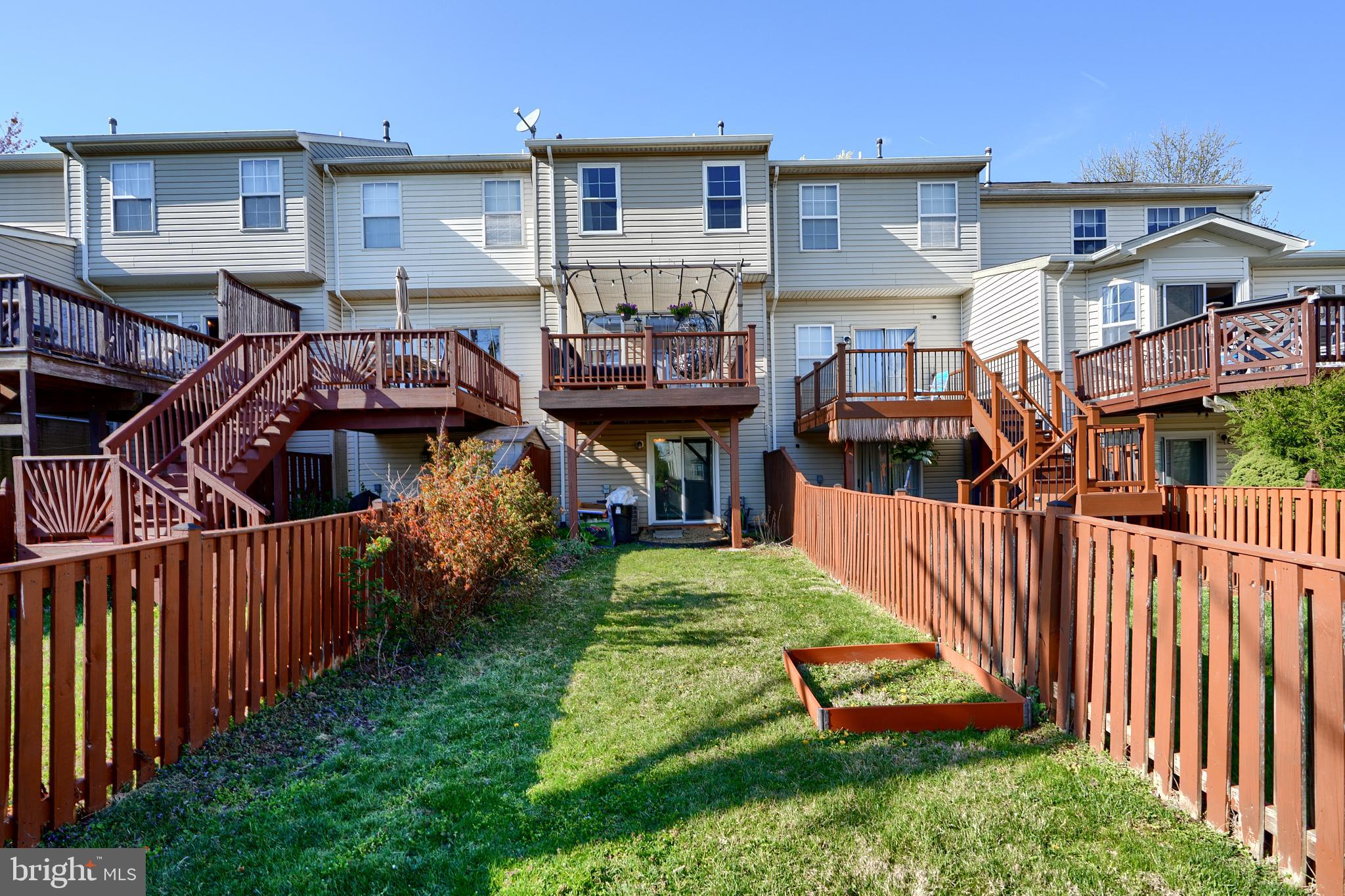 HICKORY OVERLOOK - Residential Lease