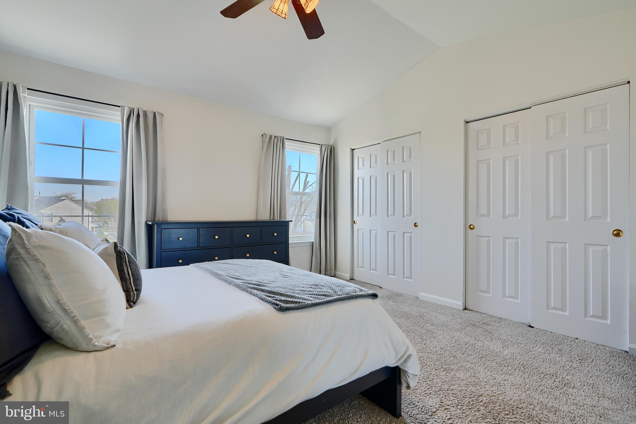 HICKORY OVERLOOK - Residential Lease