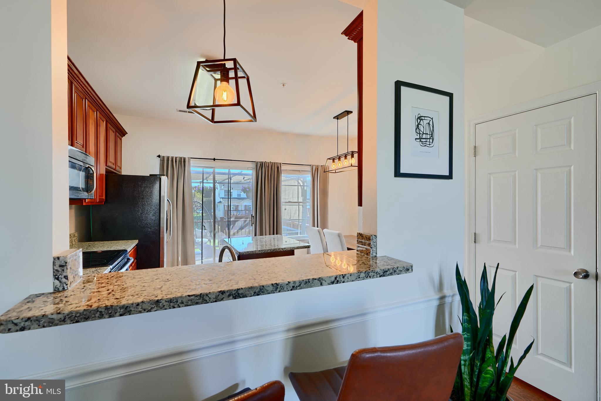 HICKORY OVERLOOK - Residential Lease