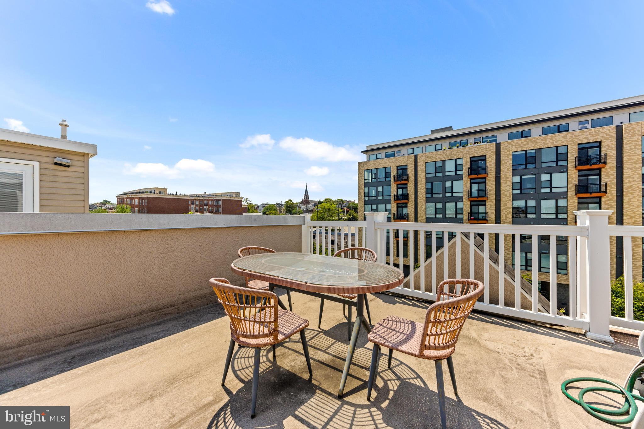 THE TOWERS - Residential