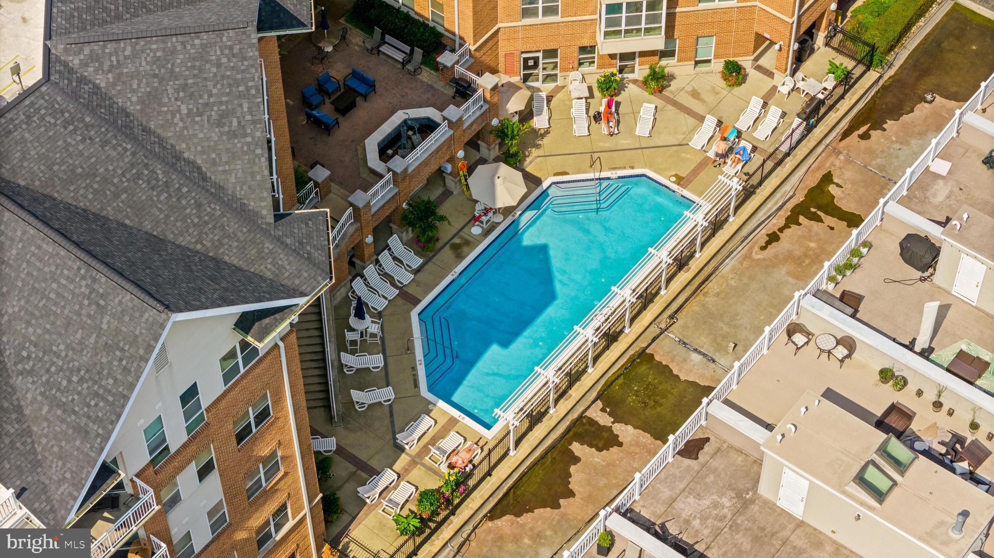 THE TOWERS - Residential