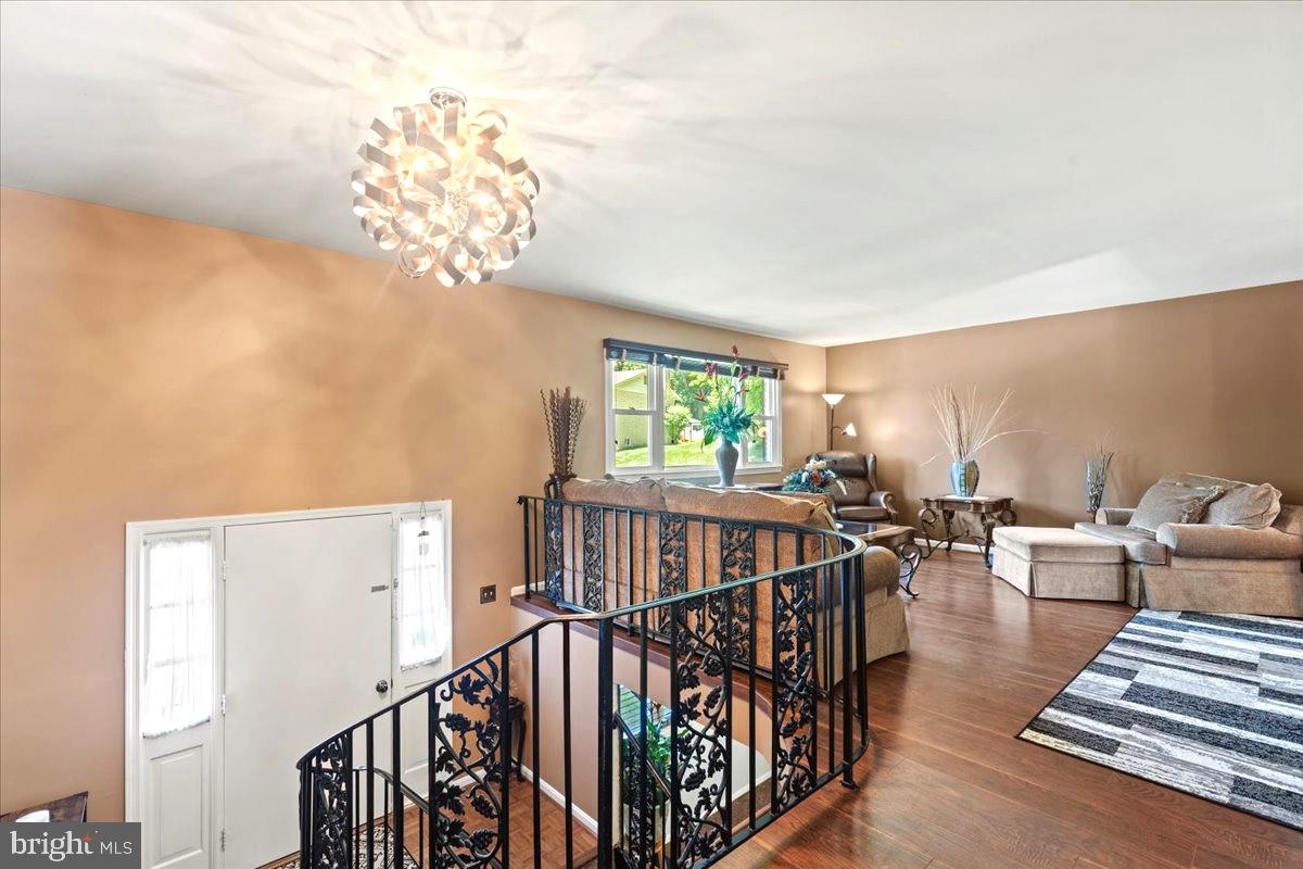 9202 SOUTHMOOR COURT