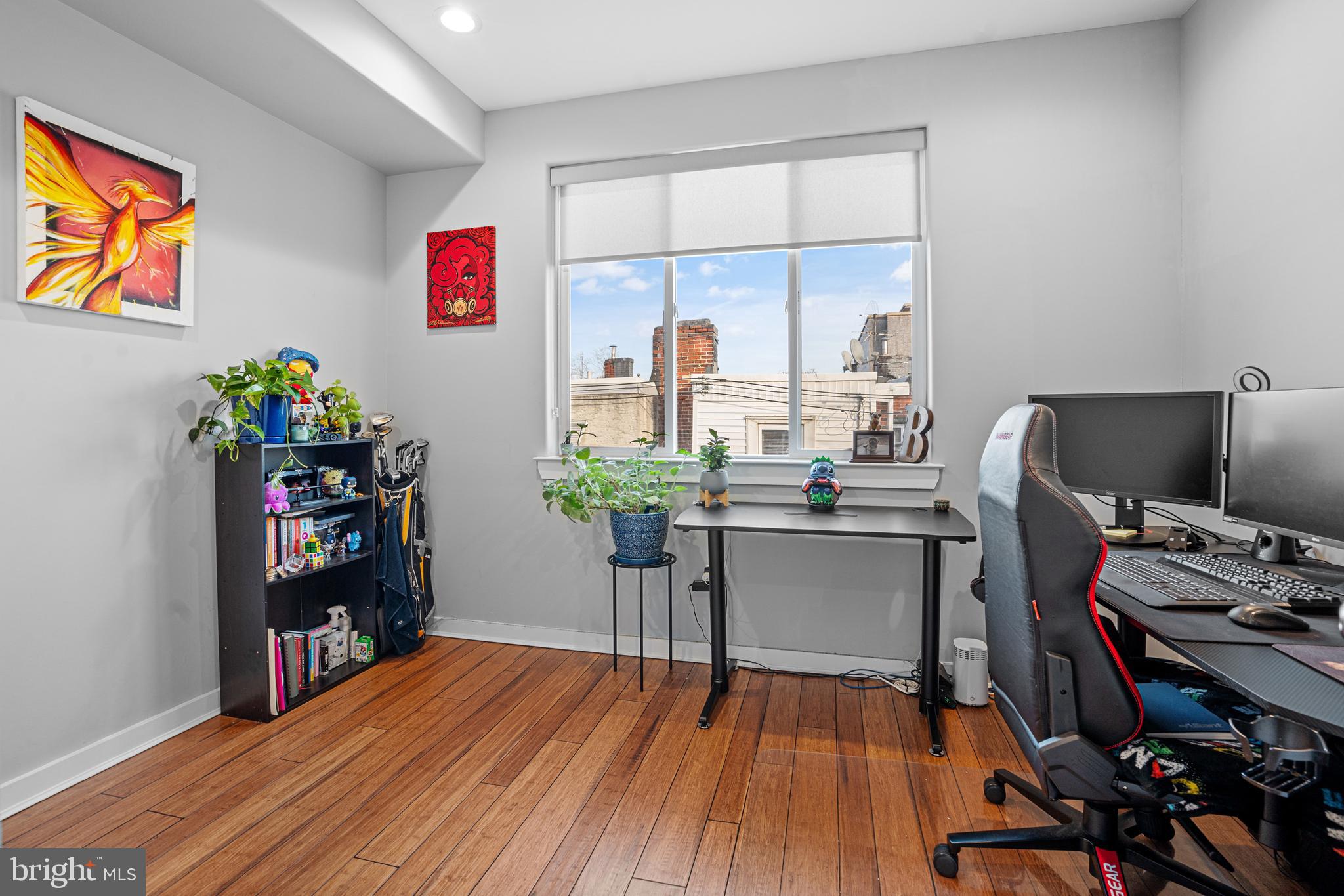 POINT BREEZE - Residential