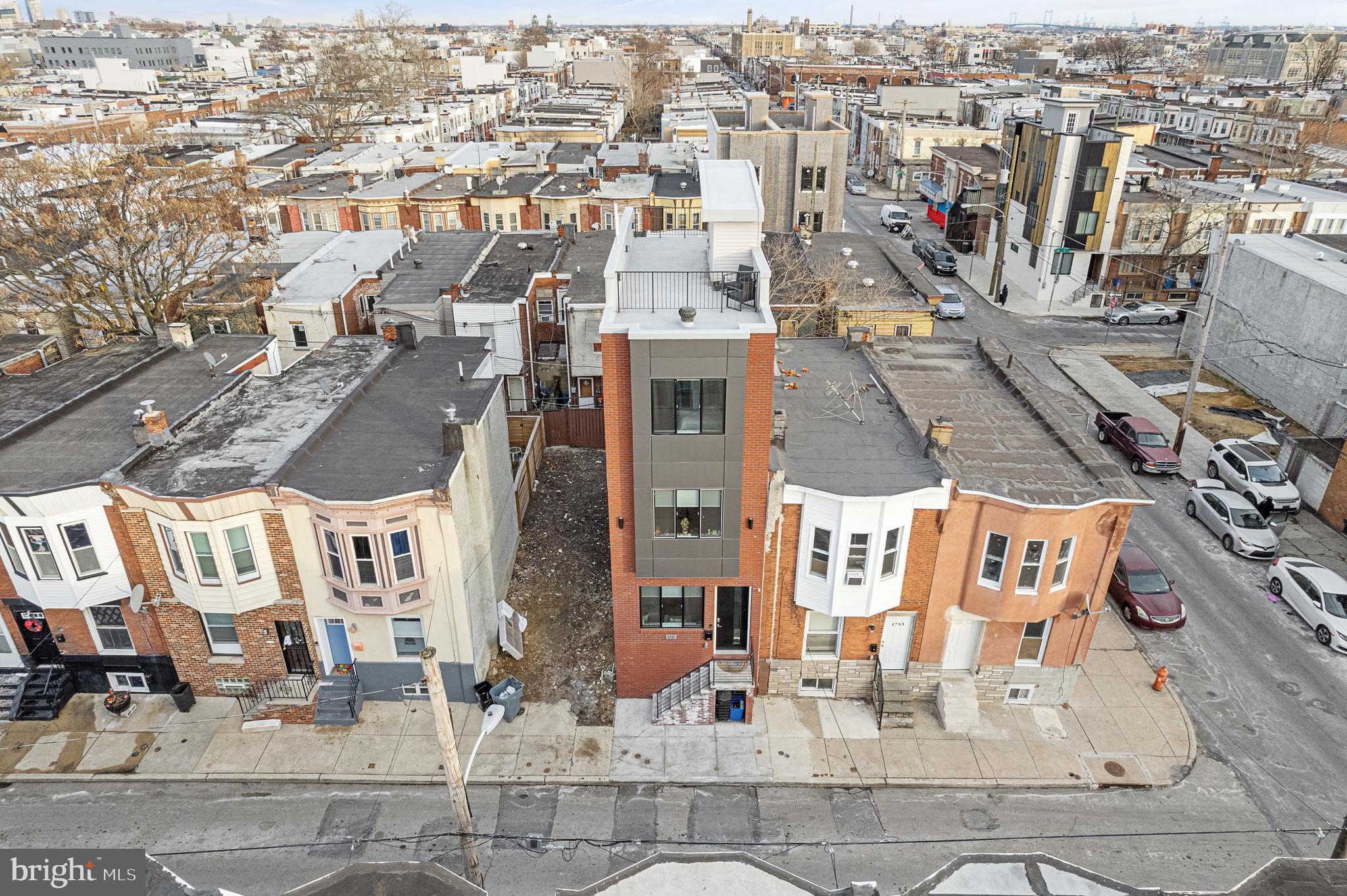 POINT BREEZE - Residential