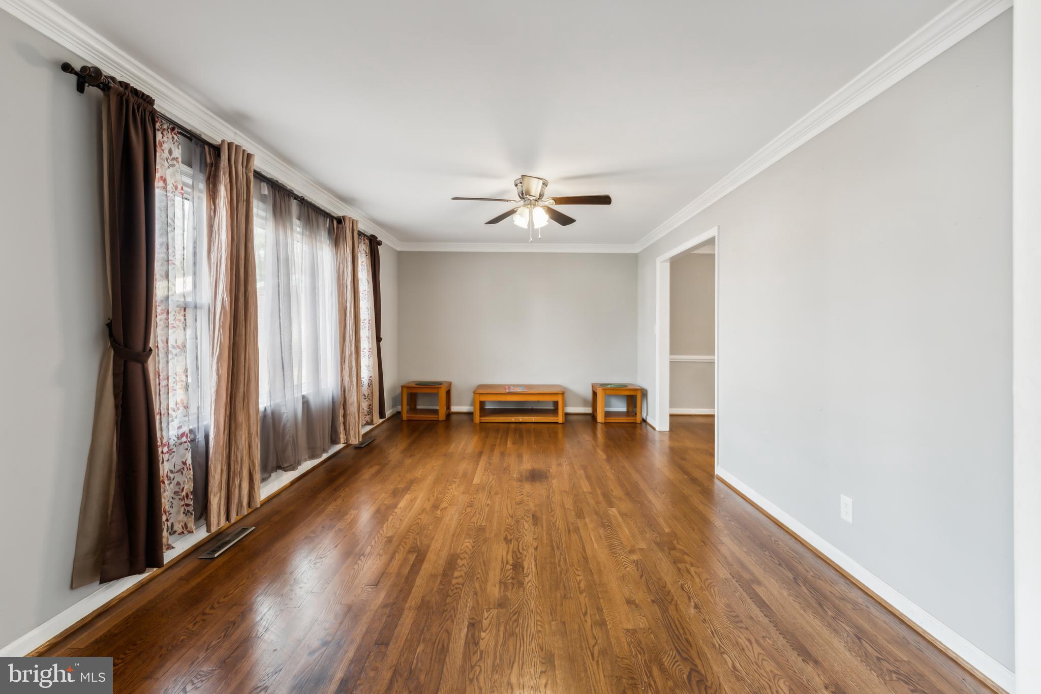 WALNUT HILL - Residential