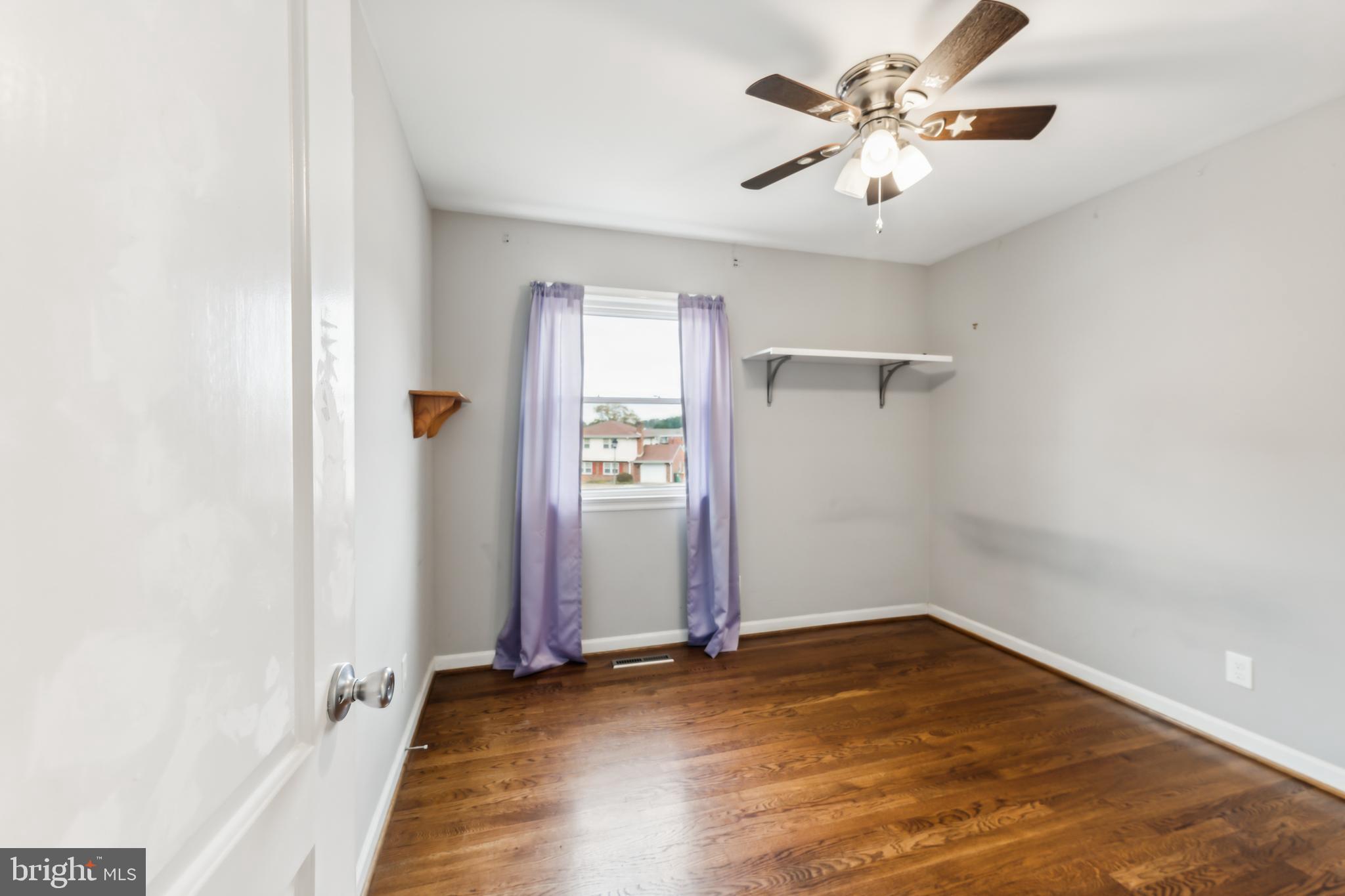 WALNUT HILL - Residential