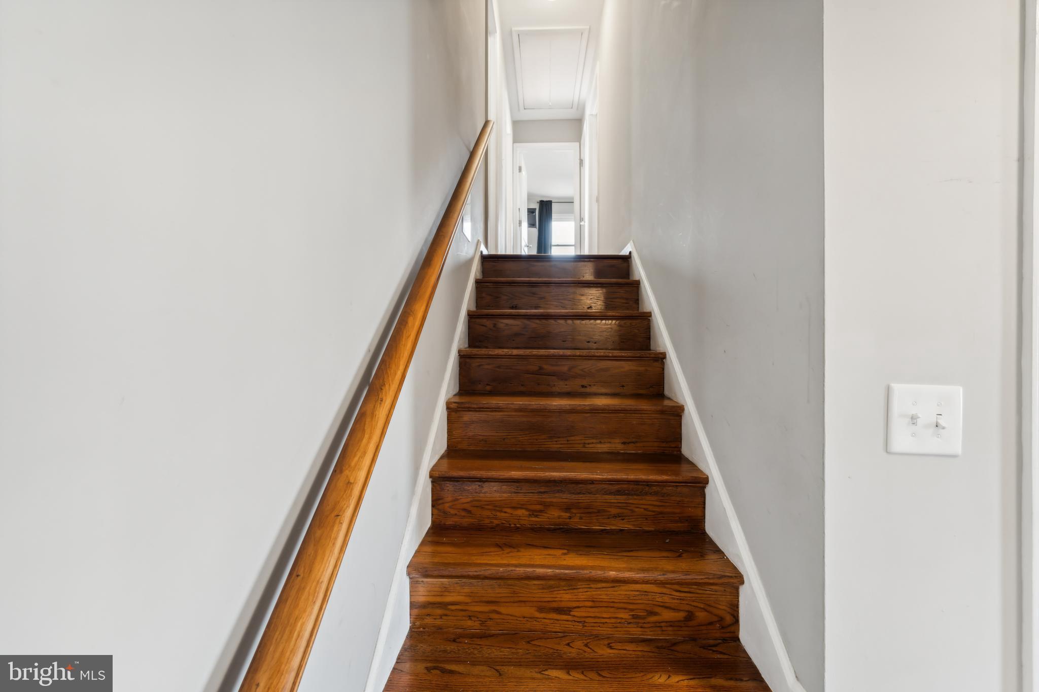 WALNUT HILL - Residential