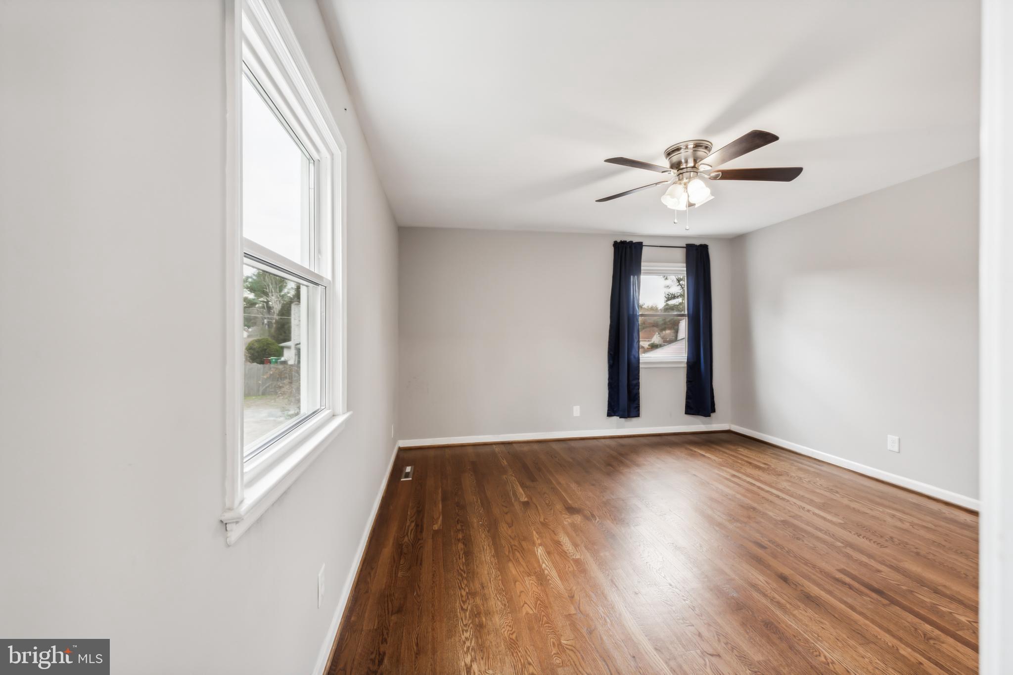 WALNUT HILL - Residential