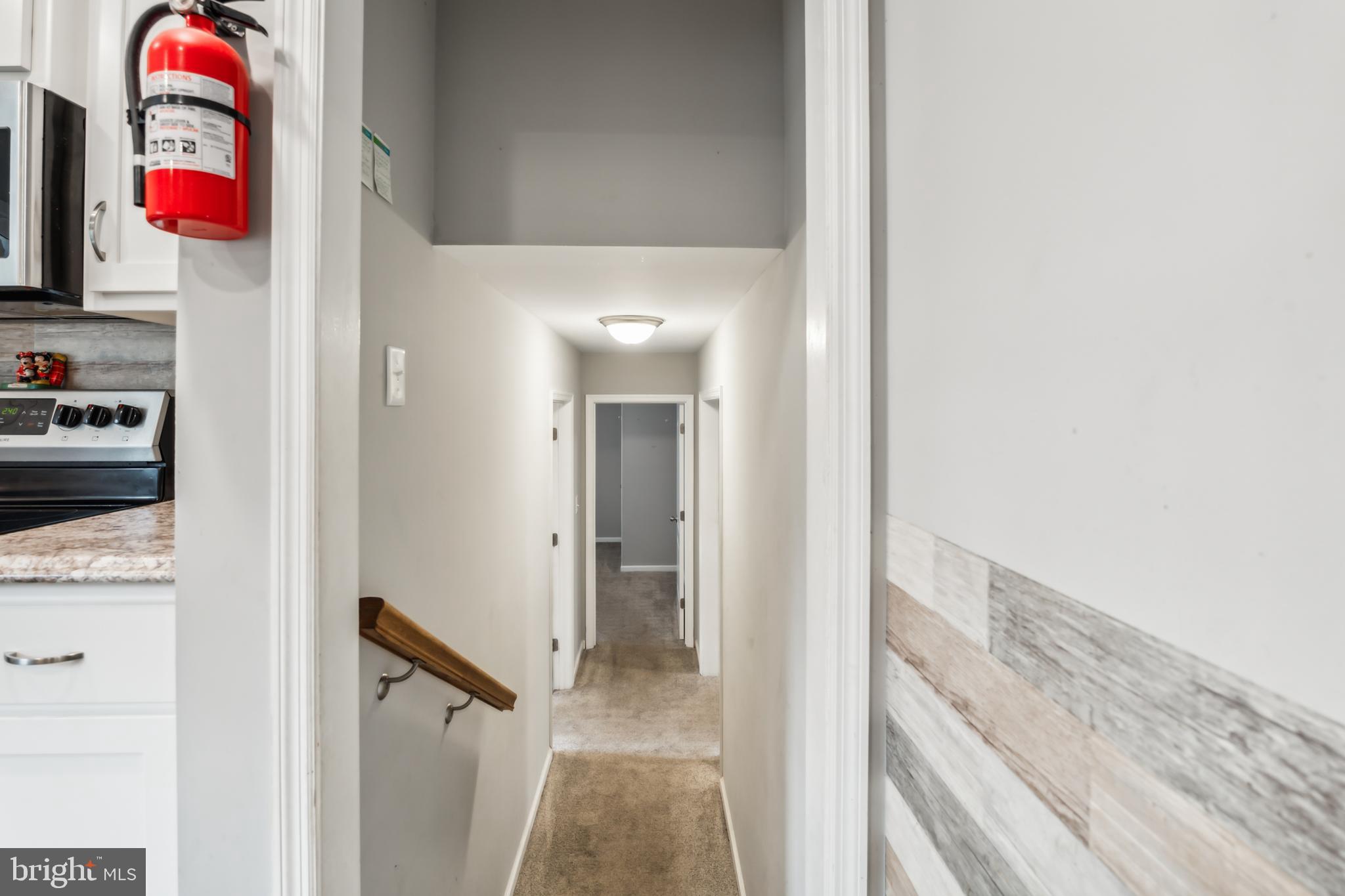 WALNUT HILL - Residential