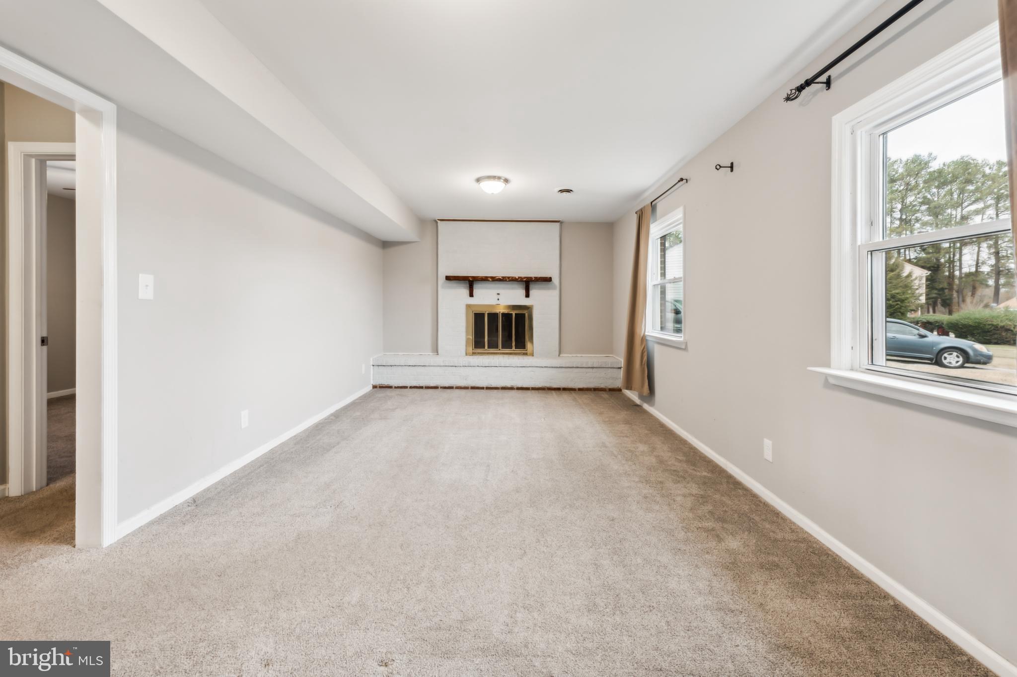 WALNUT HILL - Residential