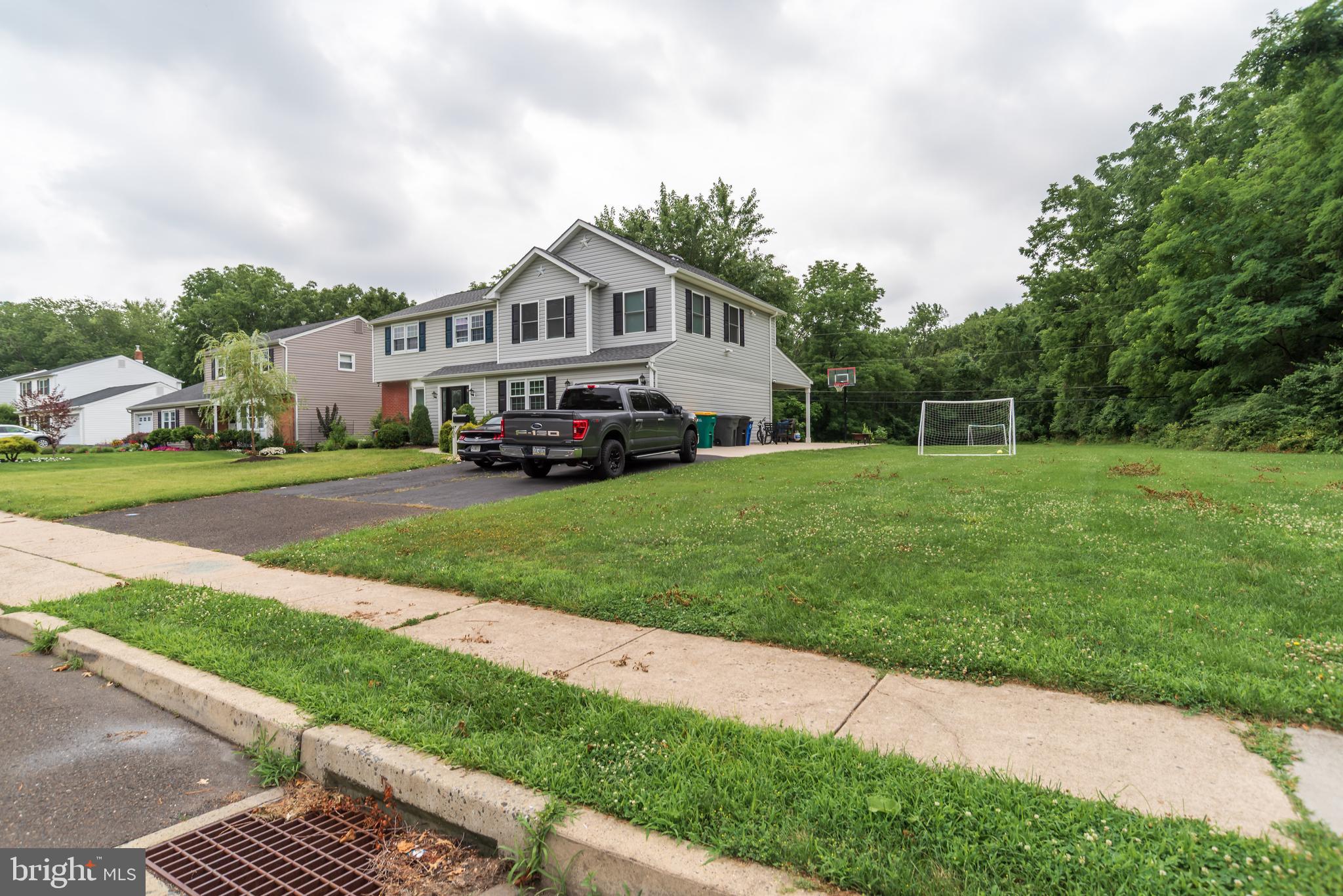 403 ALDEN AVE.