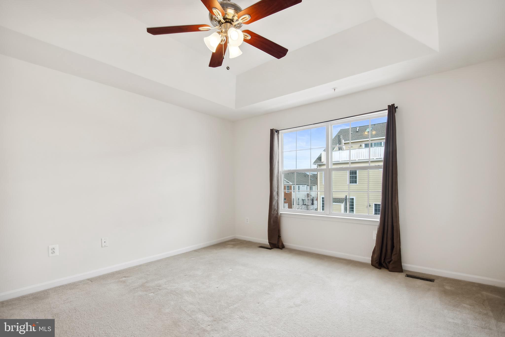 POINTE AT ARUNDEL PRESERVES - Residential Lease