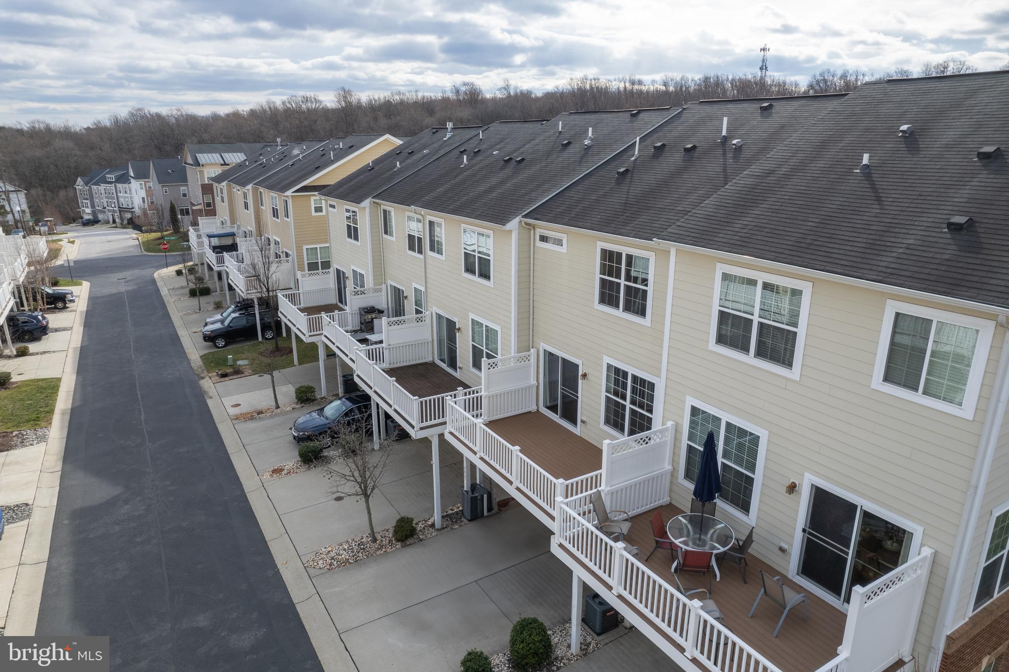 POINTE AT ARUNDEL PRESERVES - Residential Lease