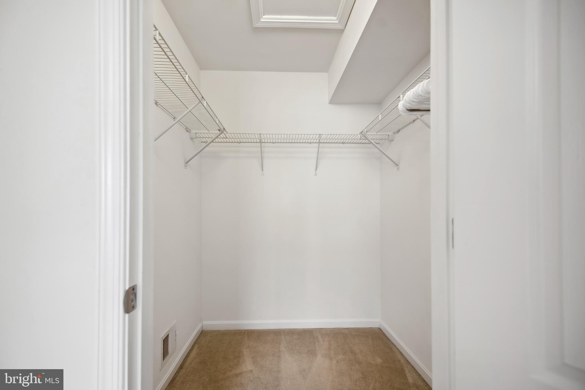 POINTE AT ARUNDEL PRESERVES - Residential Lease