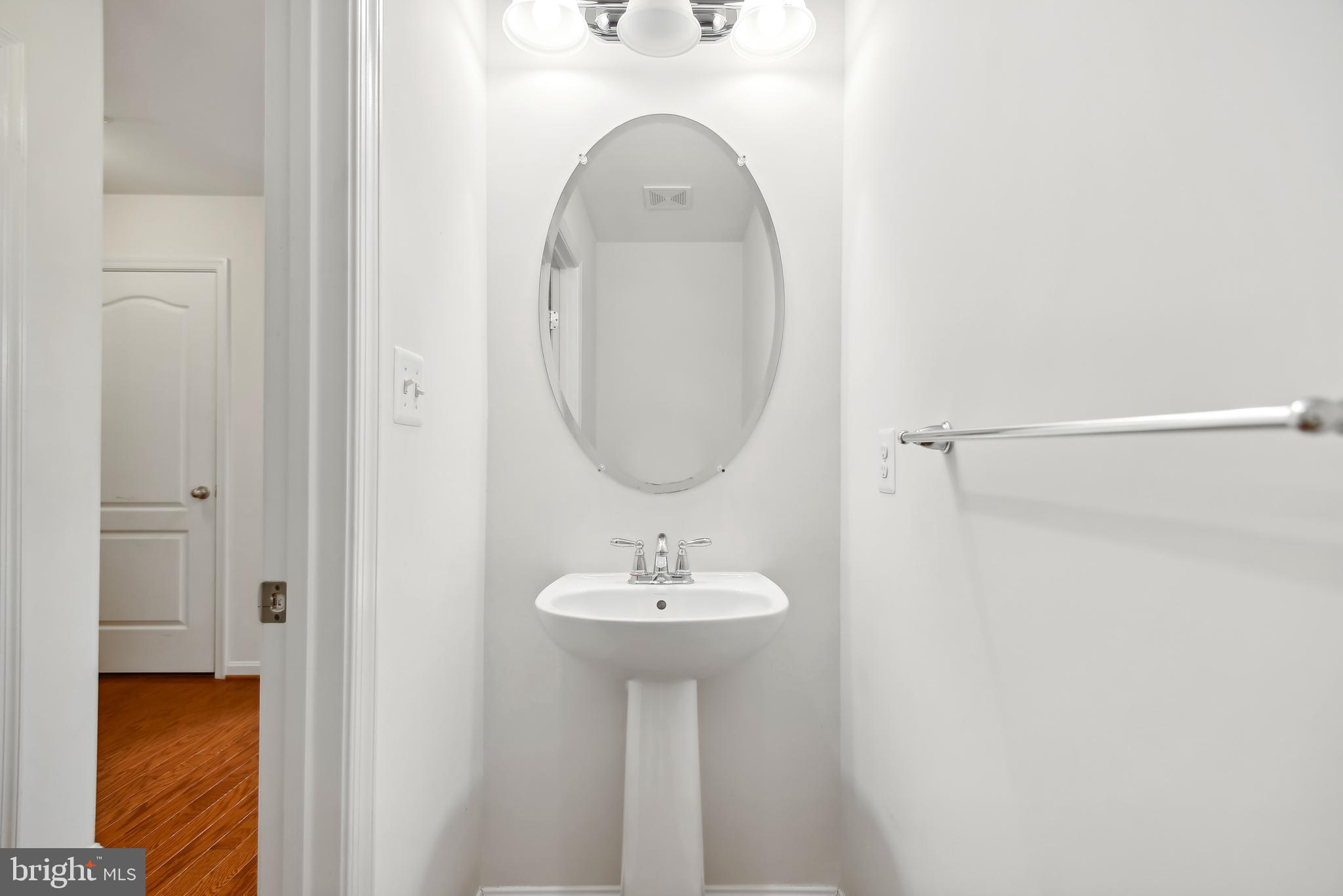 POINTE AT ARUNDEL PRESERVES - Residential Lease