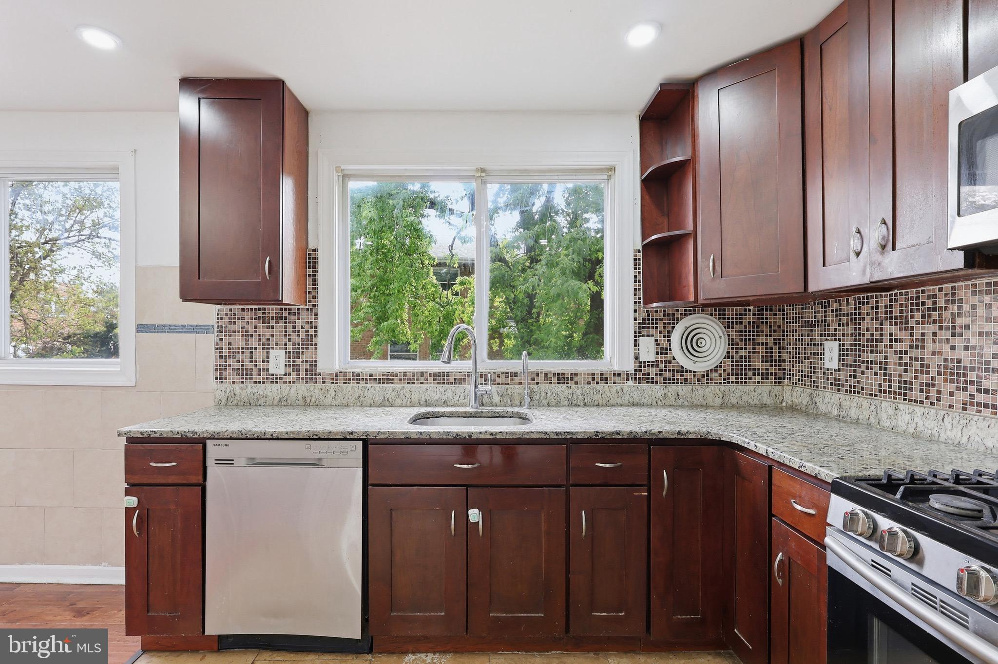 PARKWOOD - Residential