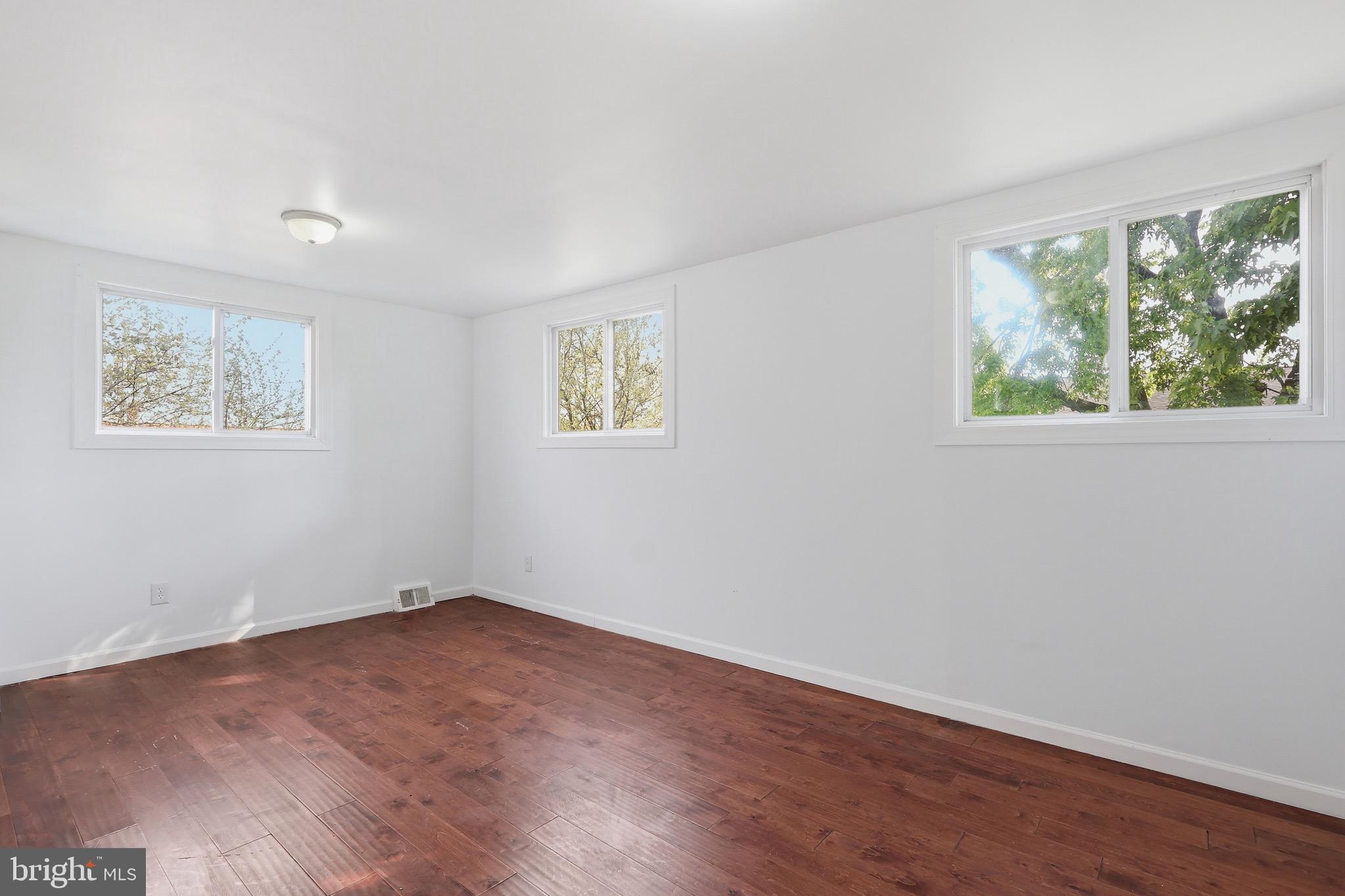 PARKWOOD - Residential