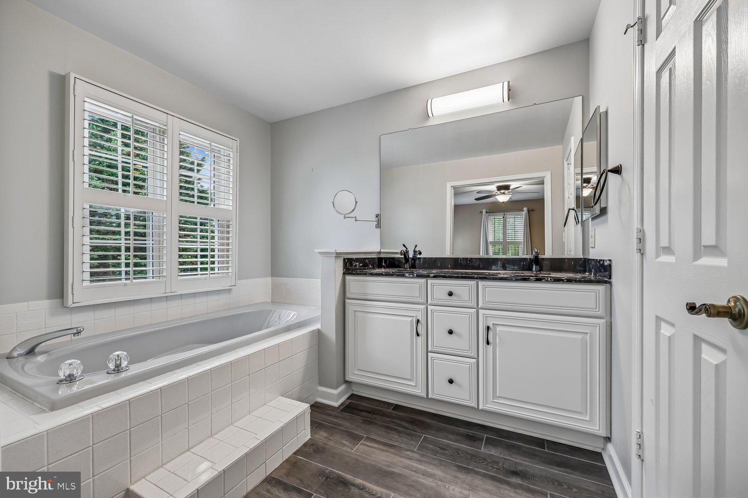 NORTH SHORE - Residential