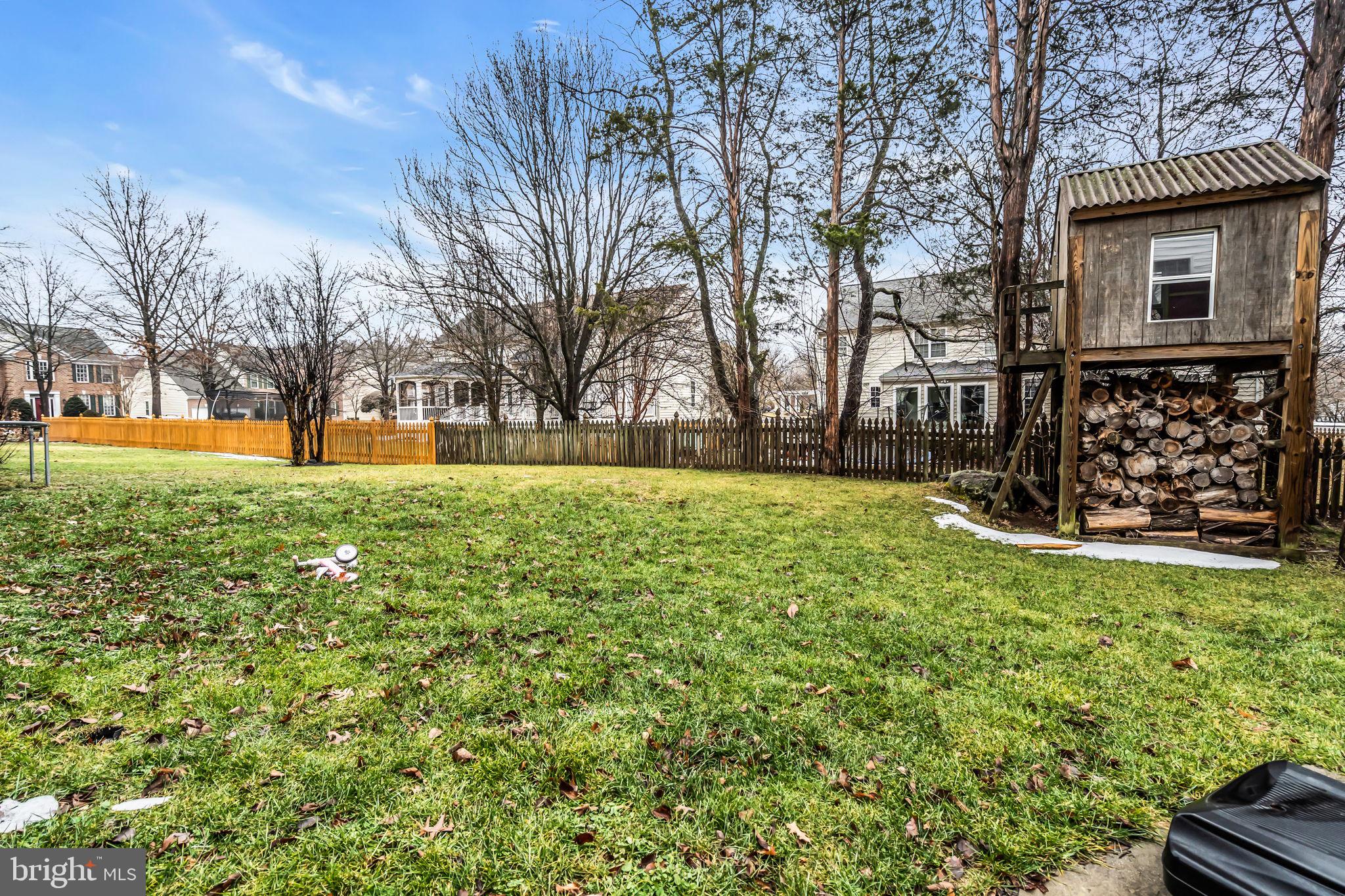 SOUTH RIDING - Residential