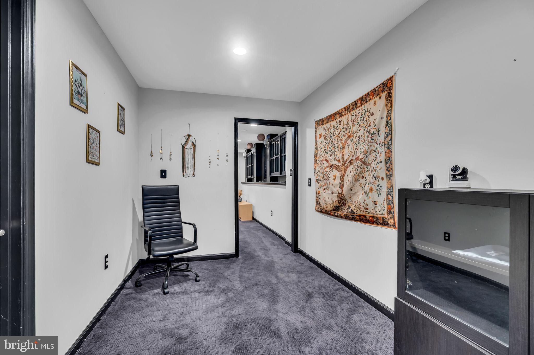 SOUTH RIDING - Residential