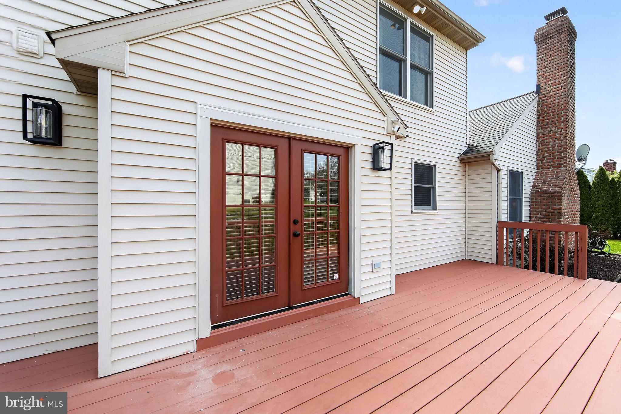 DOUGLAS MEADOWS - Residential