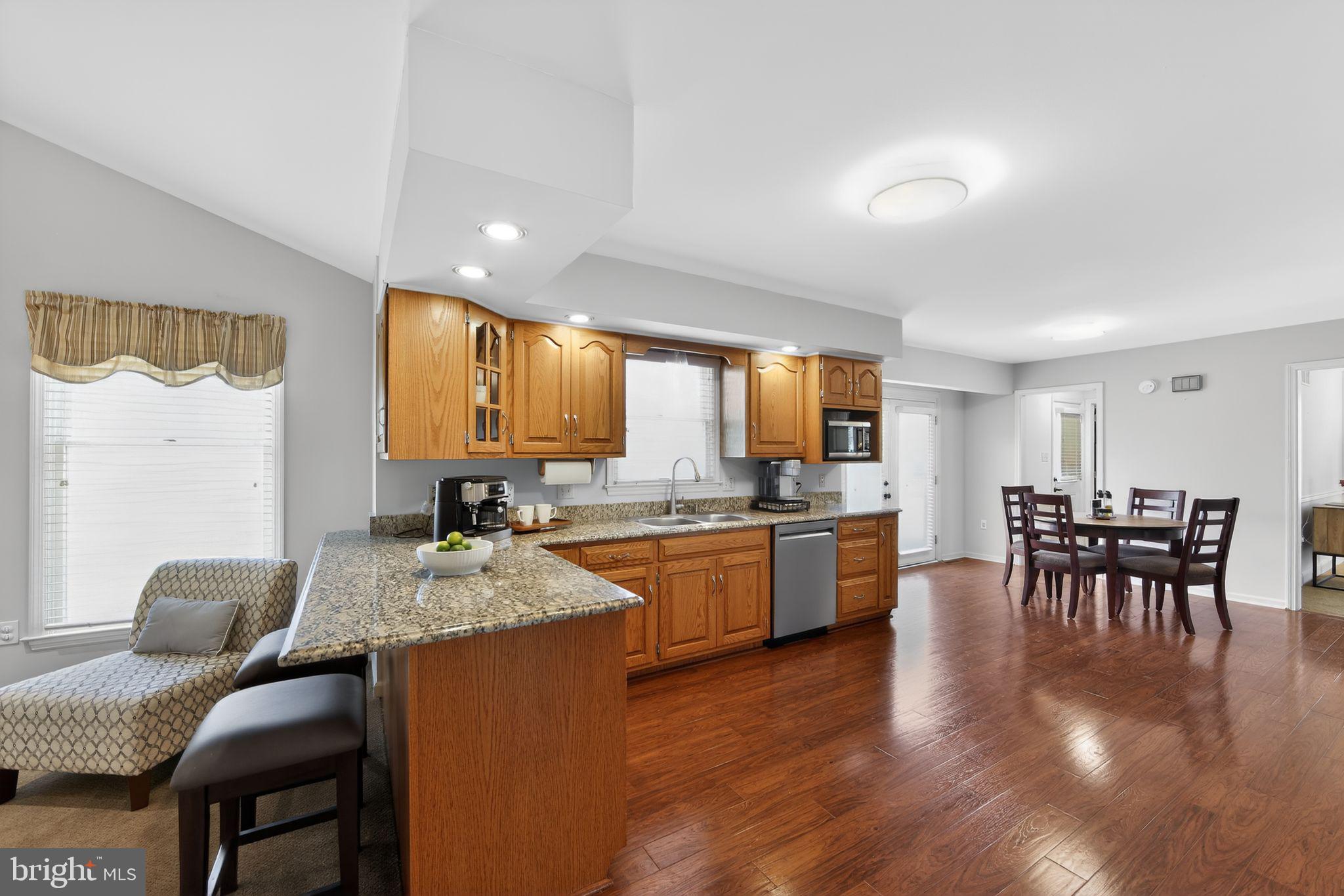 DOUGLAS MEADOWS - Residential