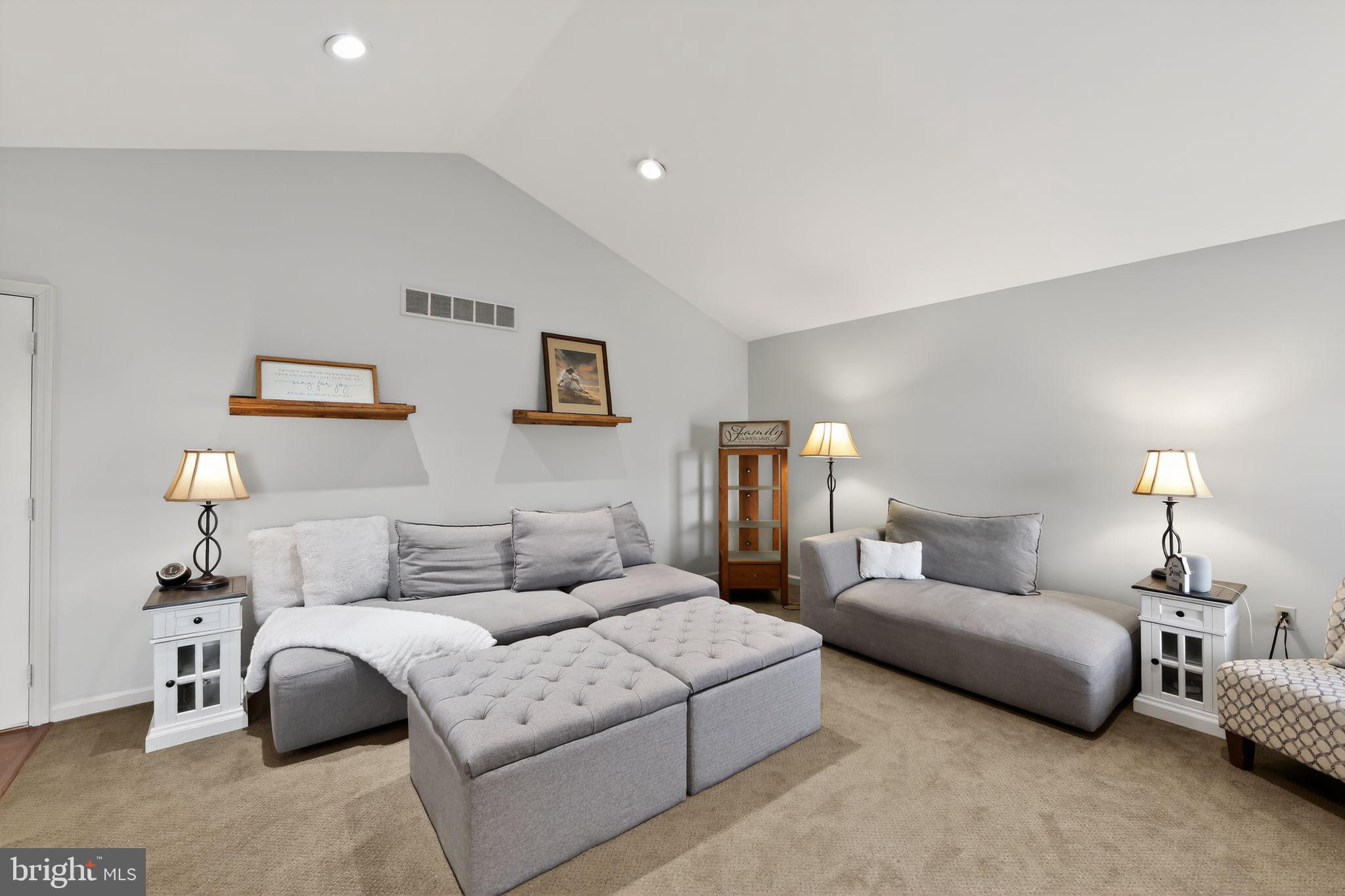 DOUGLAS MEADOWS - Residential