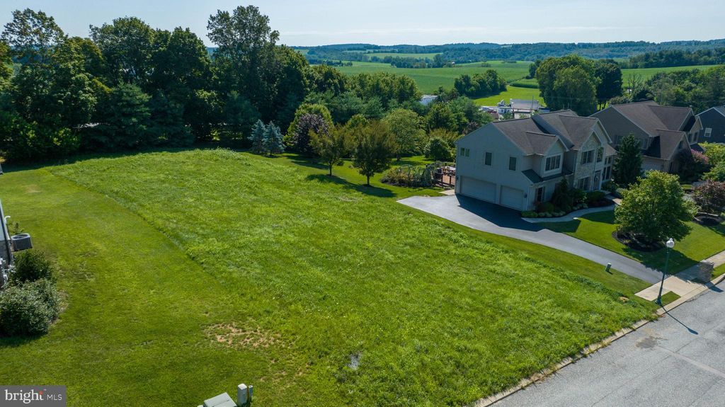Photo of 540 Monocacy Trail, SPRING GROVE, PA 17362 (MLS # PAYK2085196)