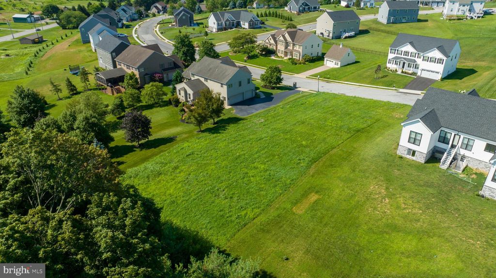 Photo of 540 Monocacy Trail, SPRING GROVE, PA 17362 (MLS # PAYK2085196)