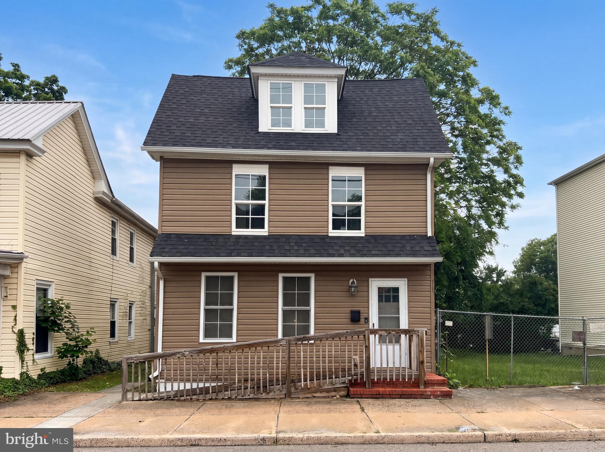 GREEN MDWS - Residential