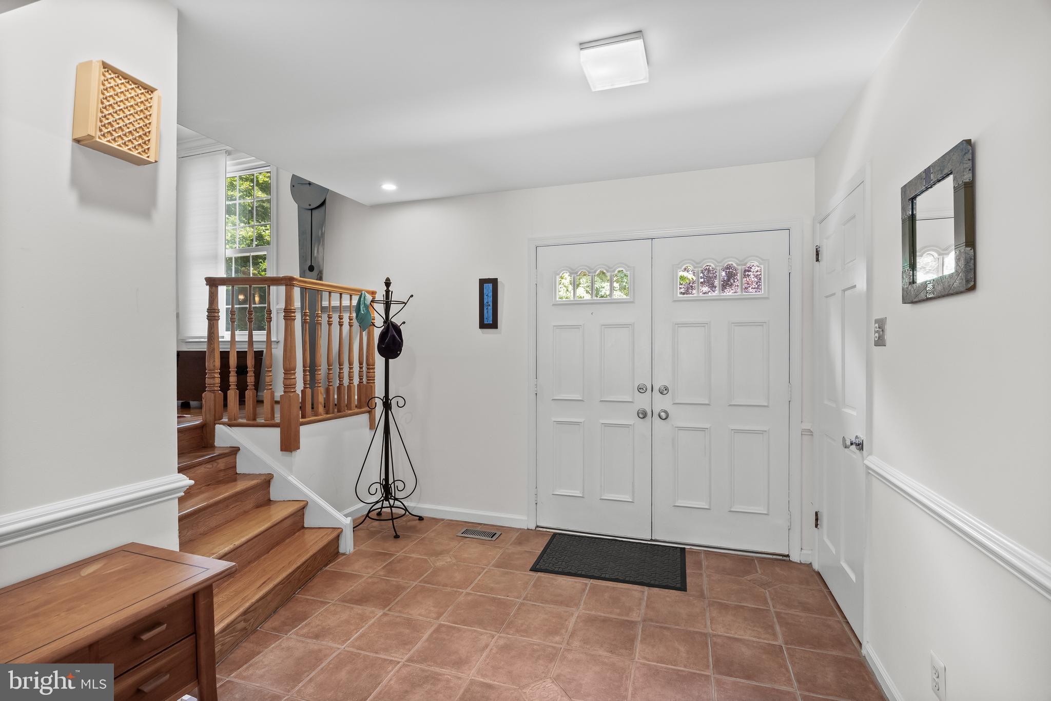 744 SIGNAL LIGHT ROAD