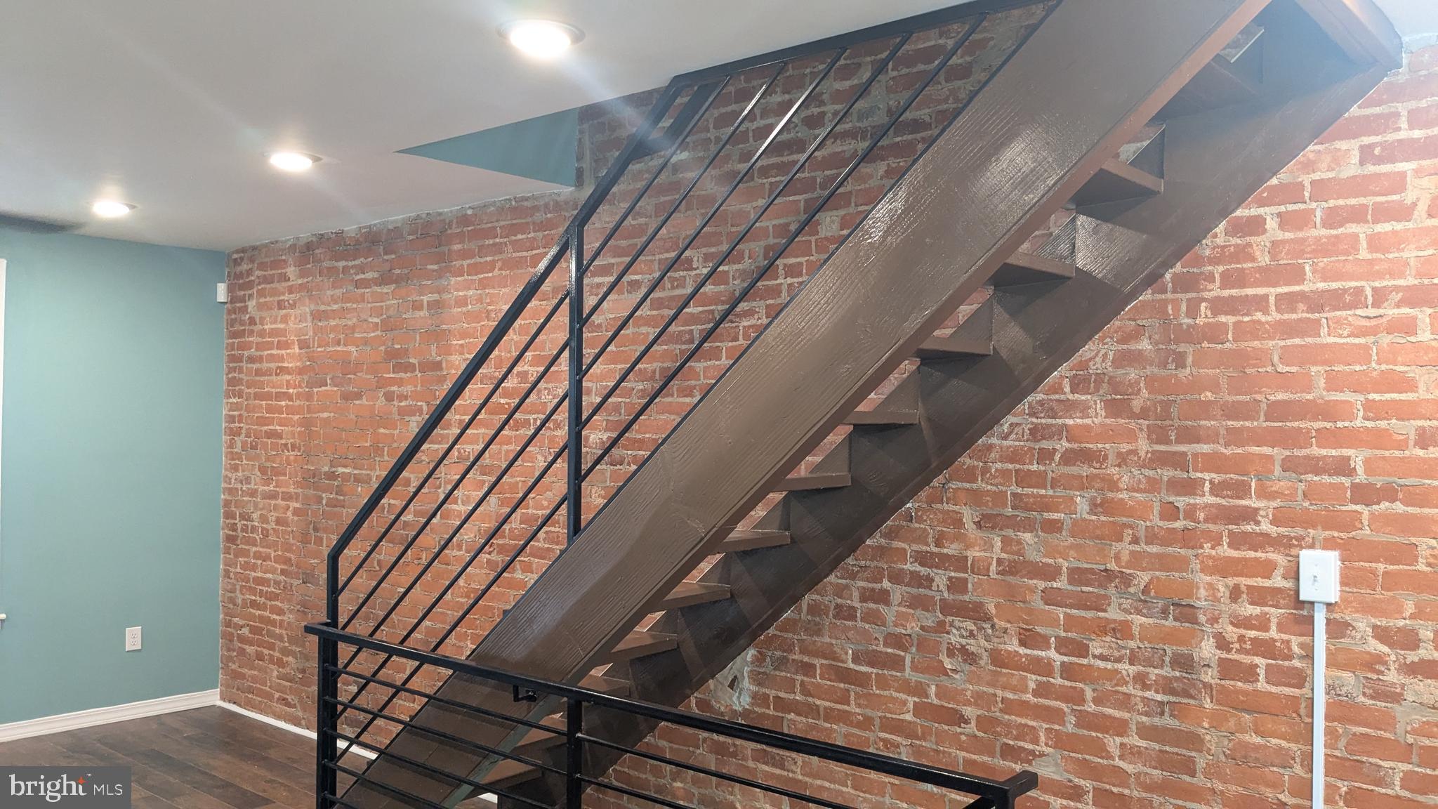 PHILADELPHIA (WEST) - Residential