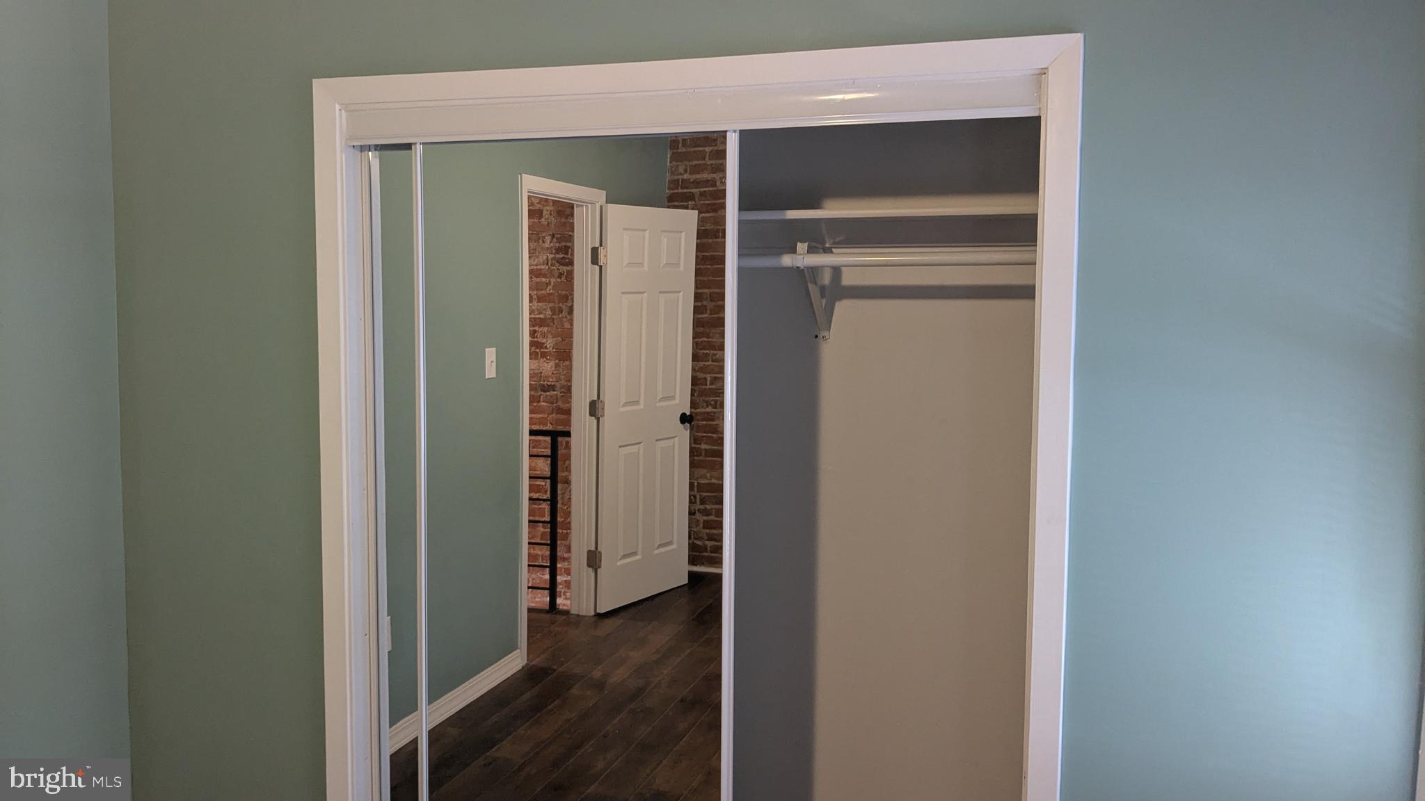 PHILADELPHIA (WEST) - Residential