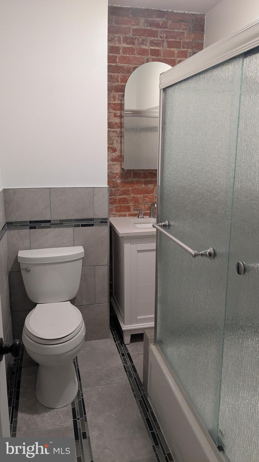 PHILADELPHIA (WEST) - Residential