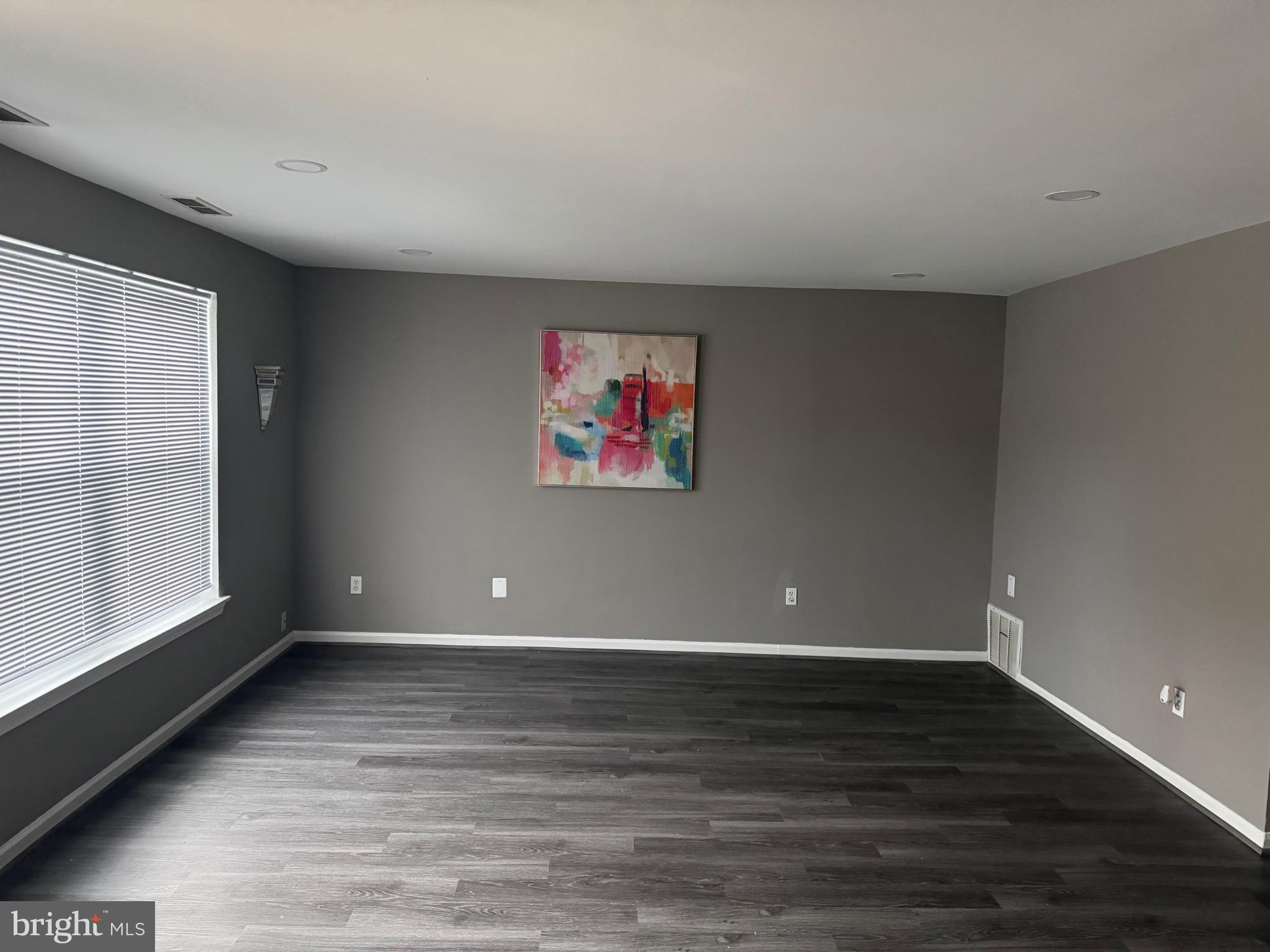 OLD TOWNE VILLAGE - Residential Lease