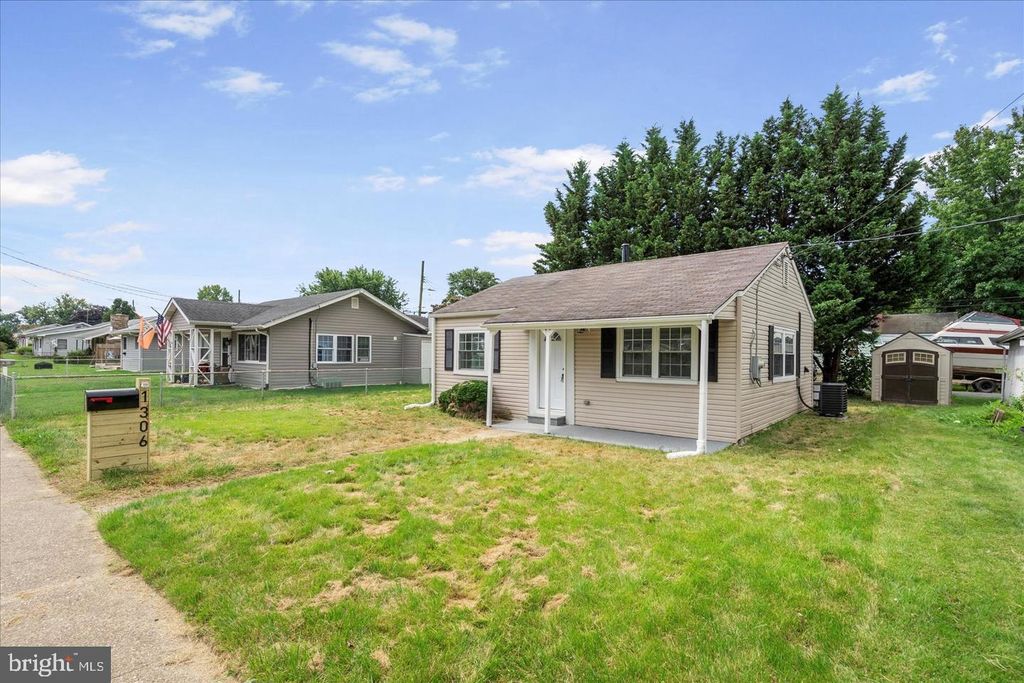 Photo of 1306 Wilson Point Road, MIDDLE RIVER, MD 21220 (MLS # MDBC2140732)