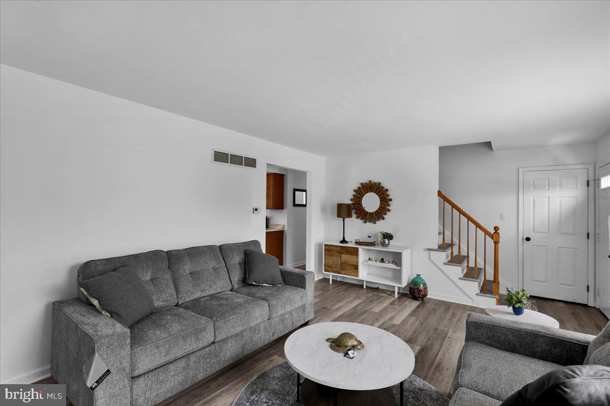 HEATHER KNOLL - Residential