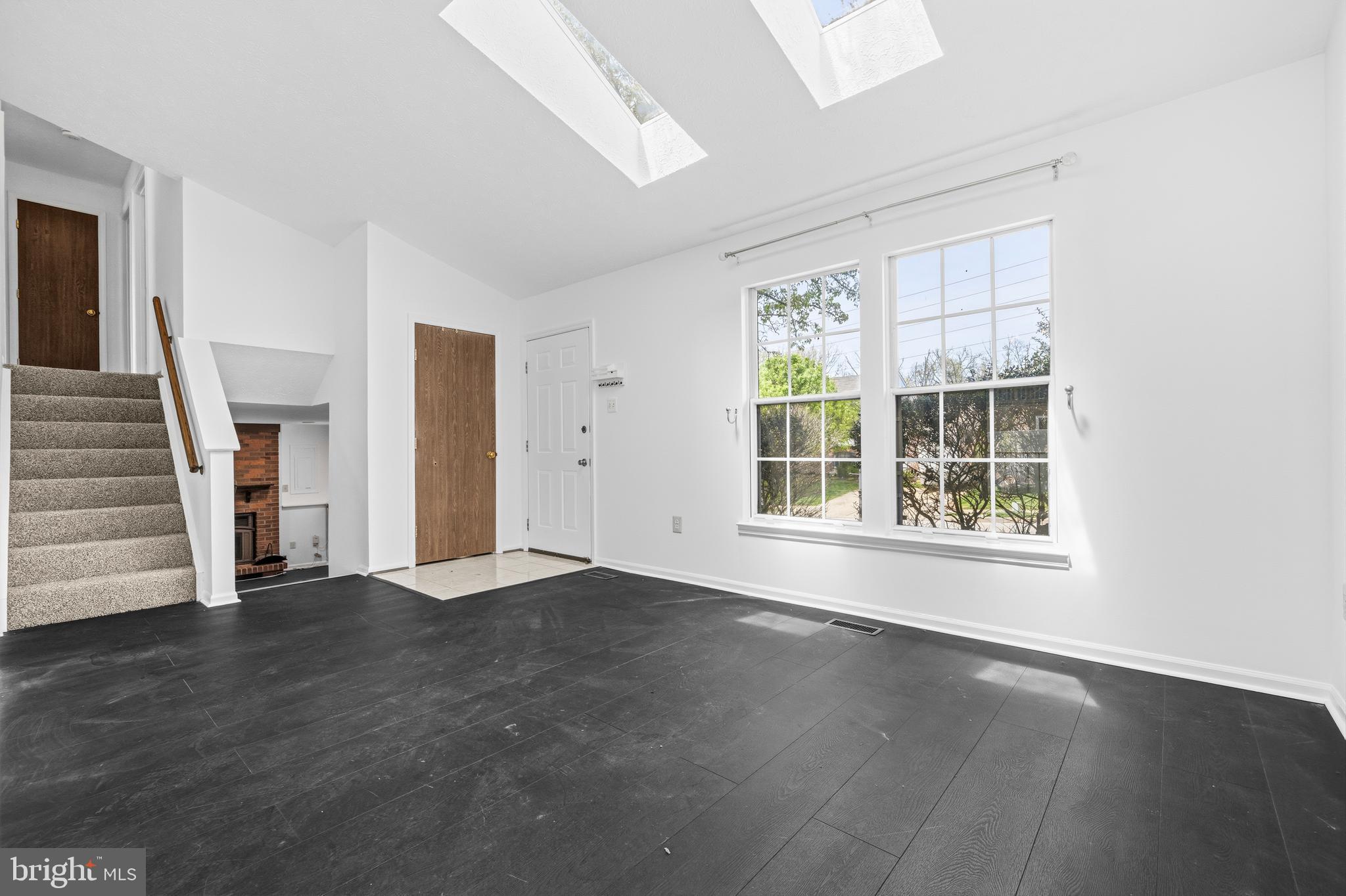 CHADWICK MANOR - Residential