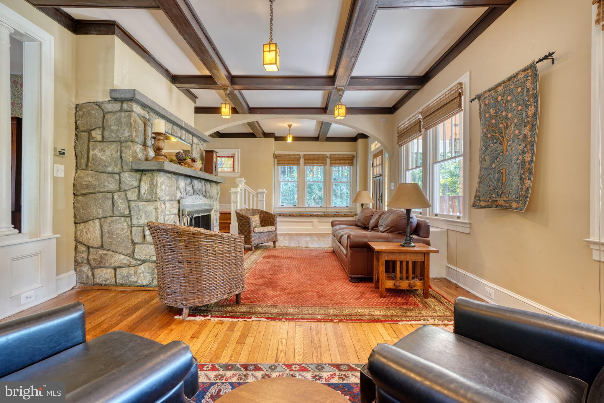 MOUNT WASHINGTON - Residential