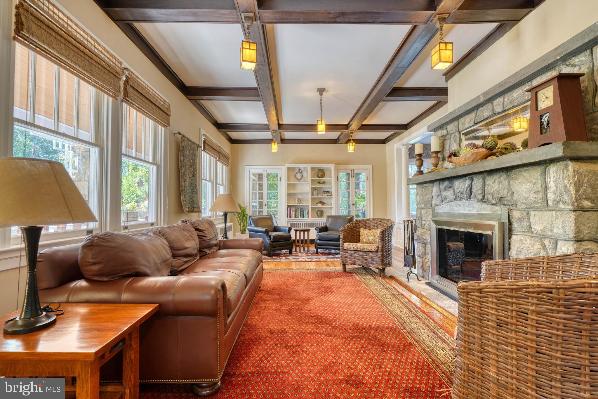 MOUNT WASHINGTON - Residential