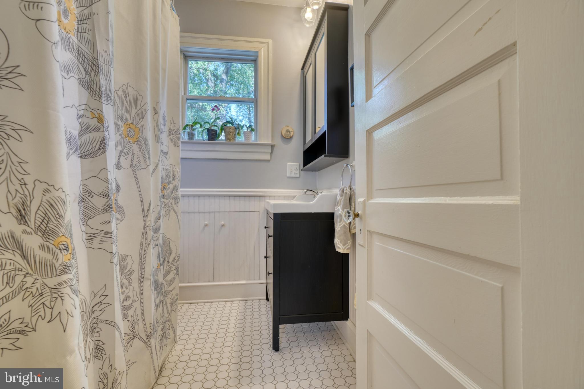 MOUNT WASHINGTON - Residential