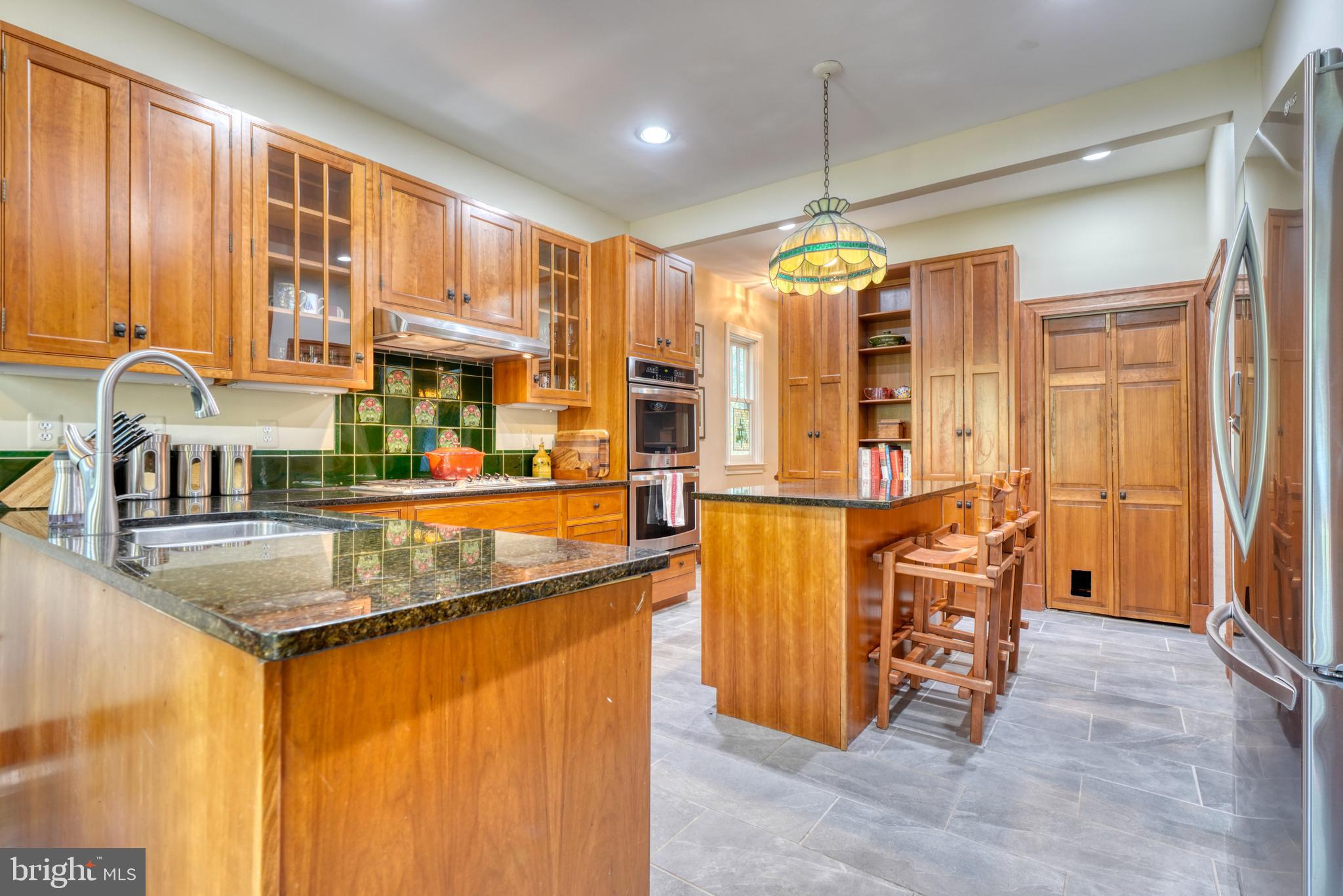 MOUNT WASHINGTON - Residential