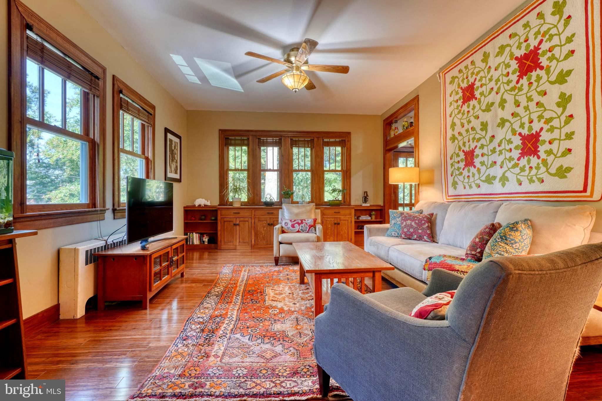 MOUNT WASHINGTON - Residential