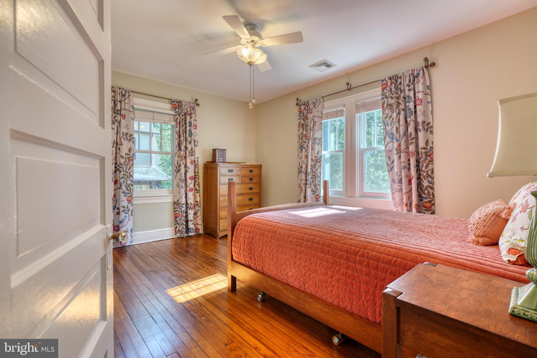 MOUNT WASHINGTON - Residential