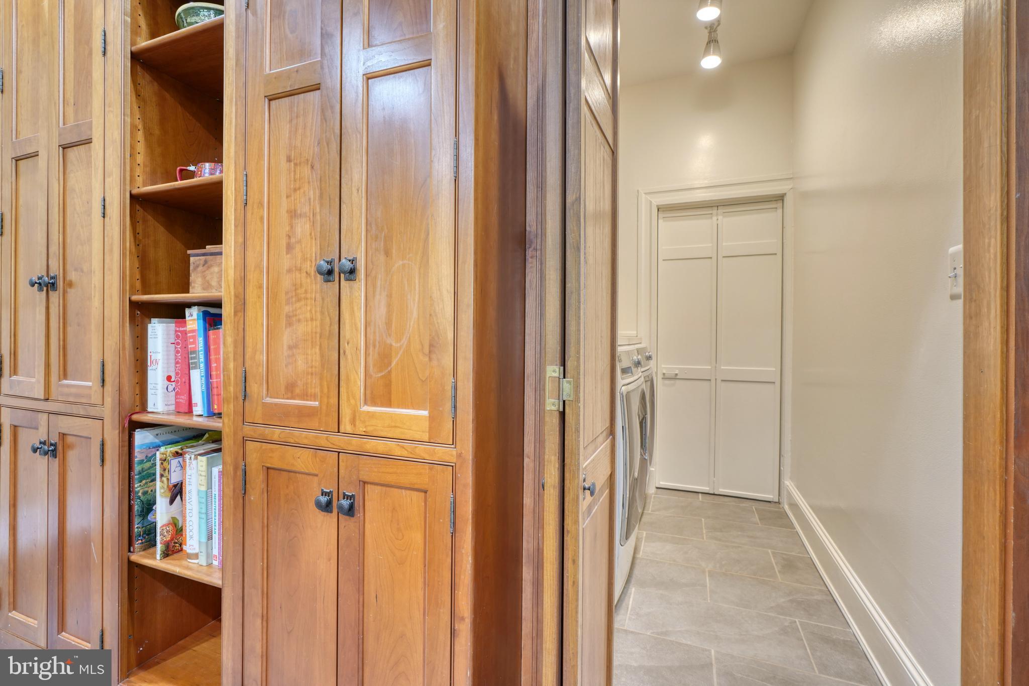 MOUNT WASHINGTON - Residential