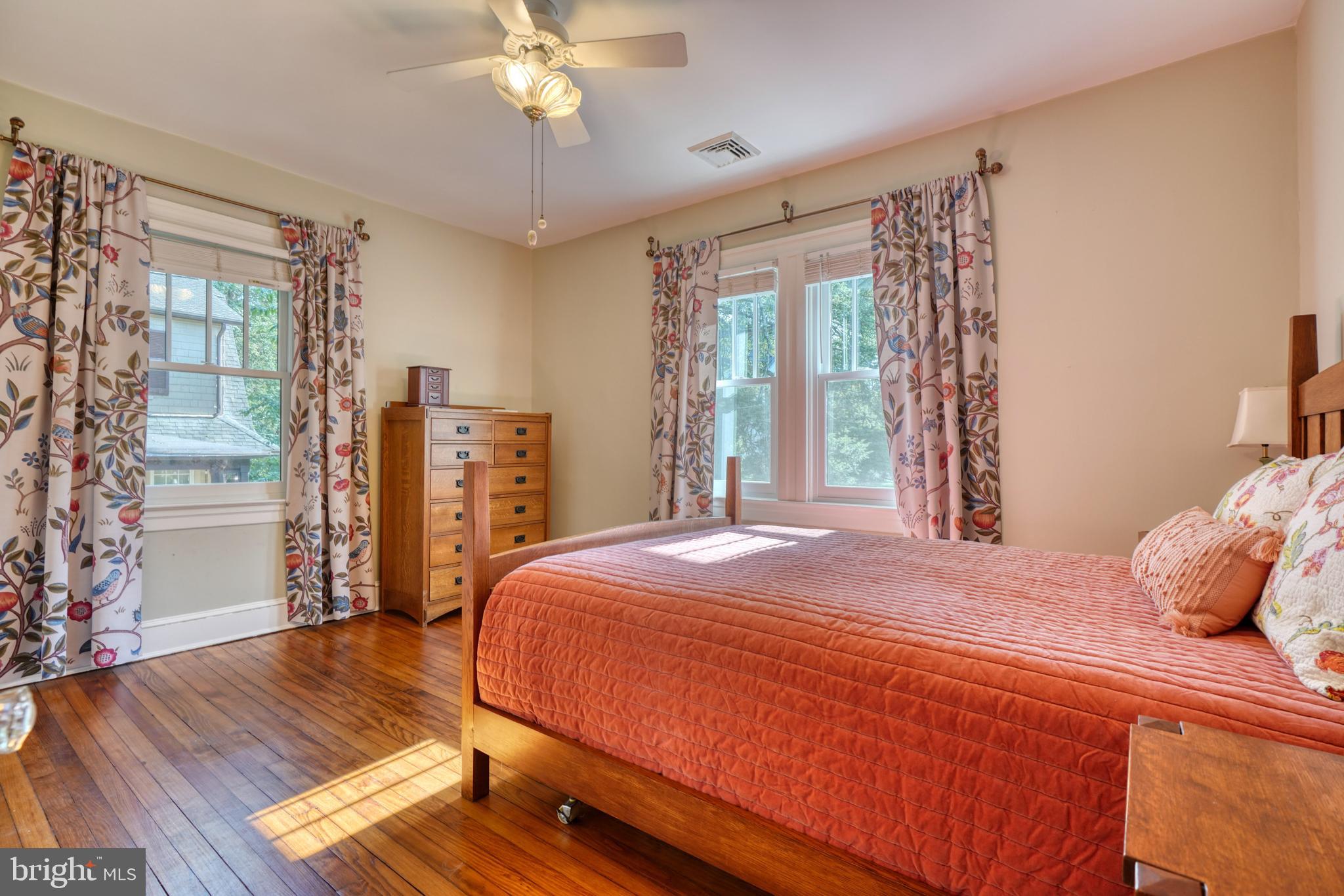 MOUNT WASHINGTON - Residential