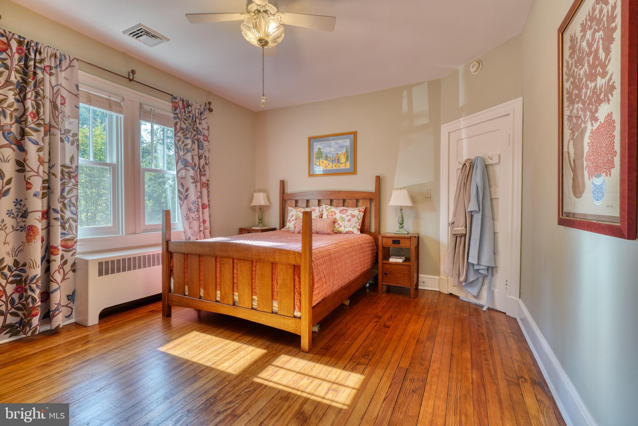 MOUNT WASHINGTON - Residential