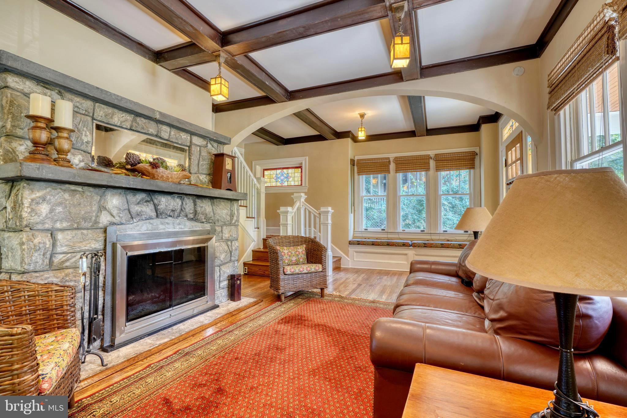 MOUNT WASHINGTON - Residential