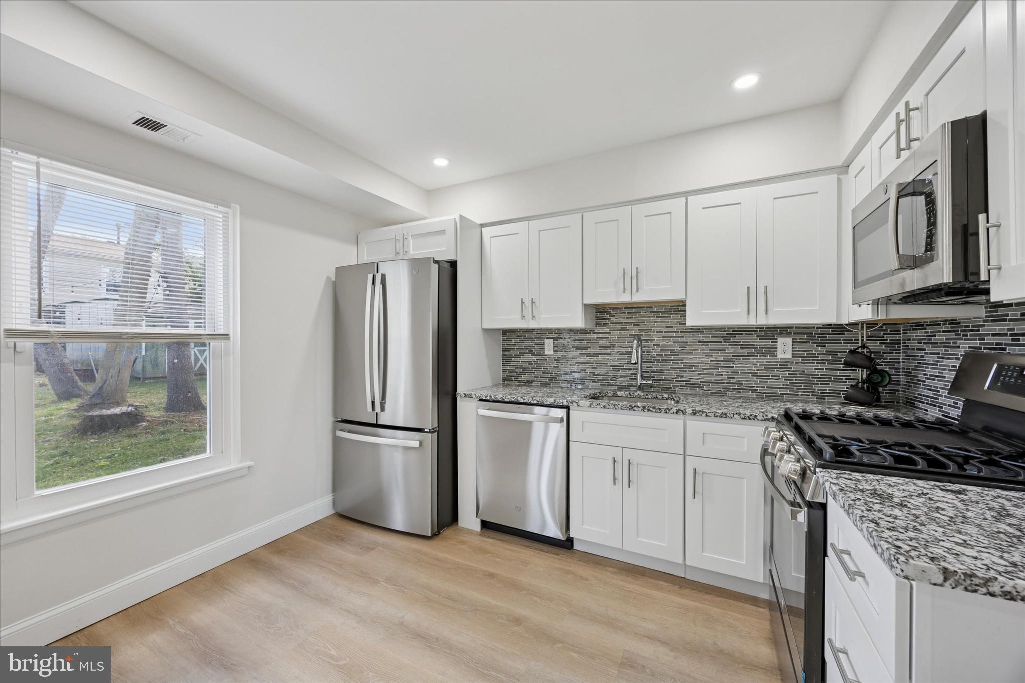 PHILADELPHIA (SOUTHWEST) - Residential