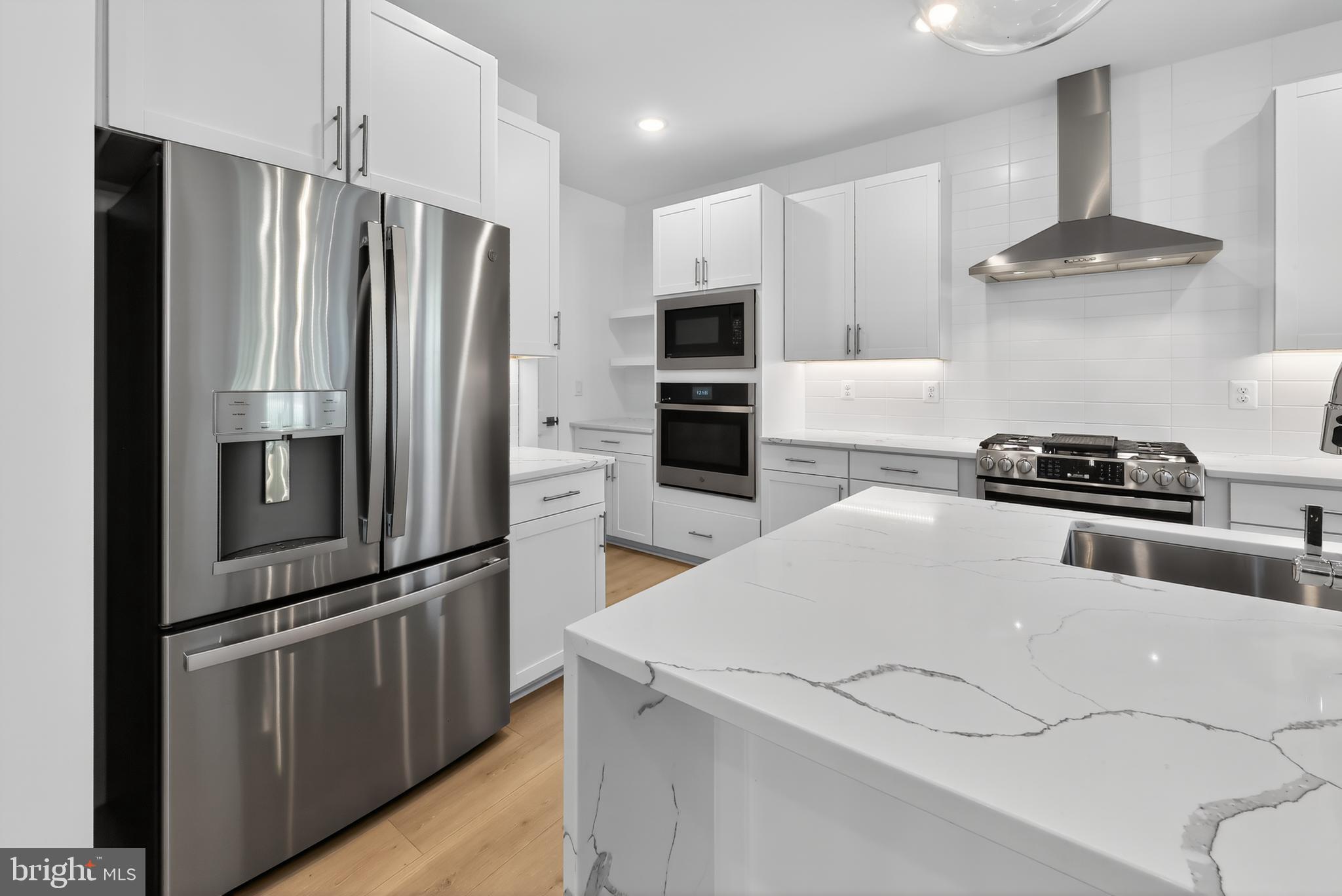 169 NORTH RIDGEBROOK DRIVE